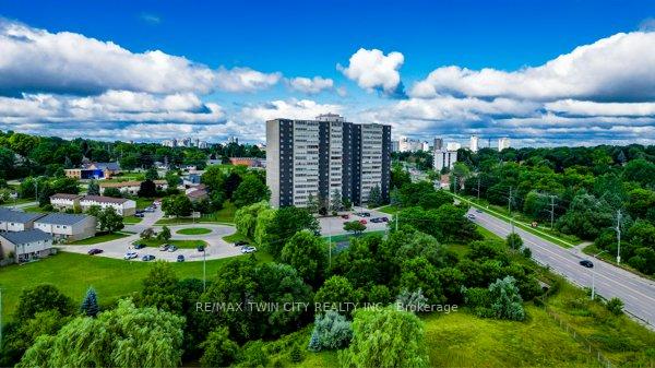 Photo 2 of Unit 509, 225 Harvard Place N, Waterloo, Lincoln Heights — HOMEH