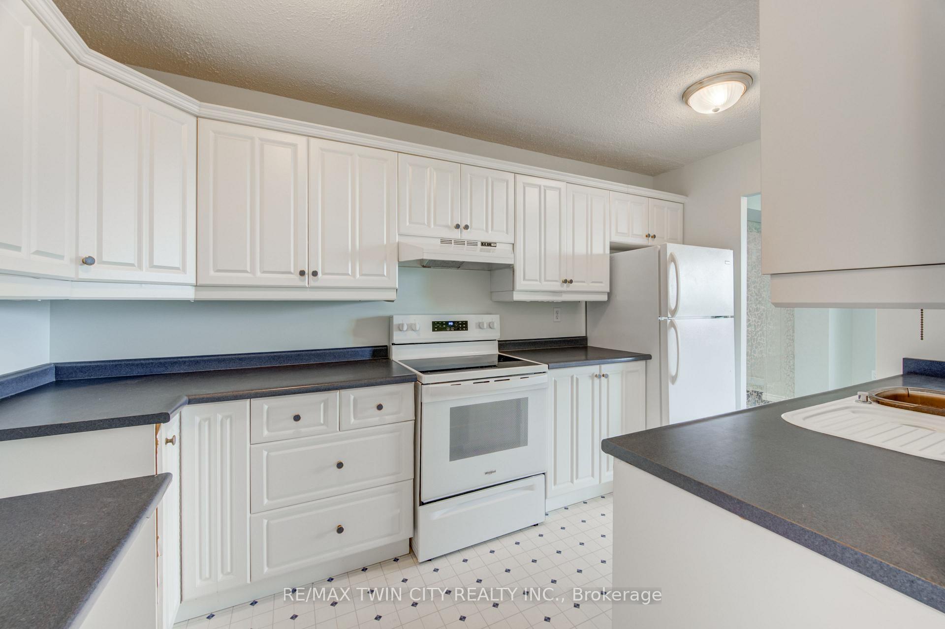 Photo 12 of Unit 509, 225 Harvard Place N, Waterloo, Lincoln Heights — HOMEH