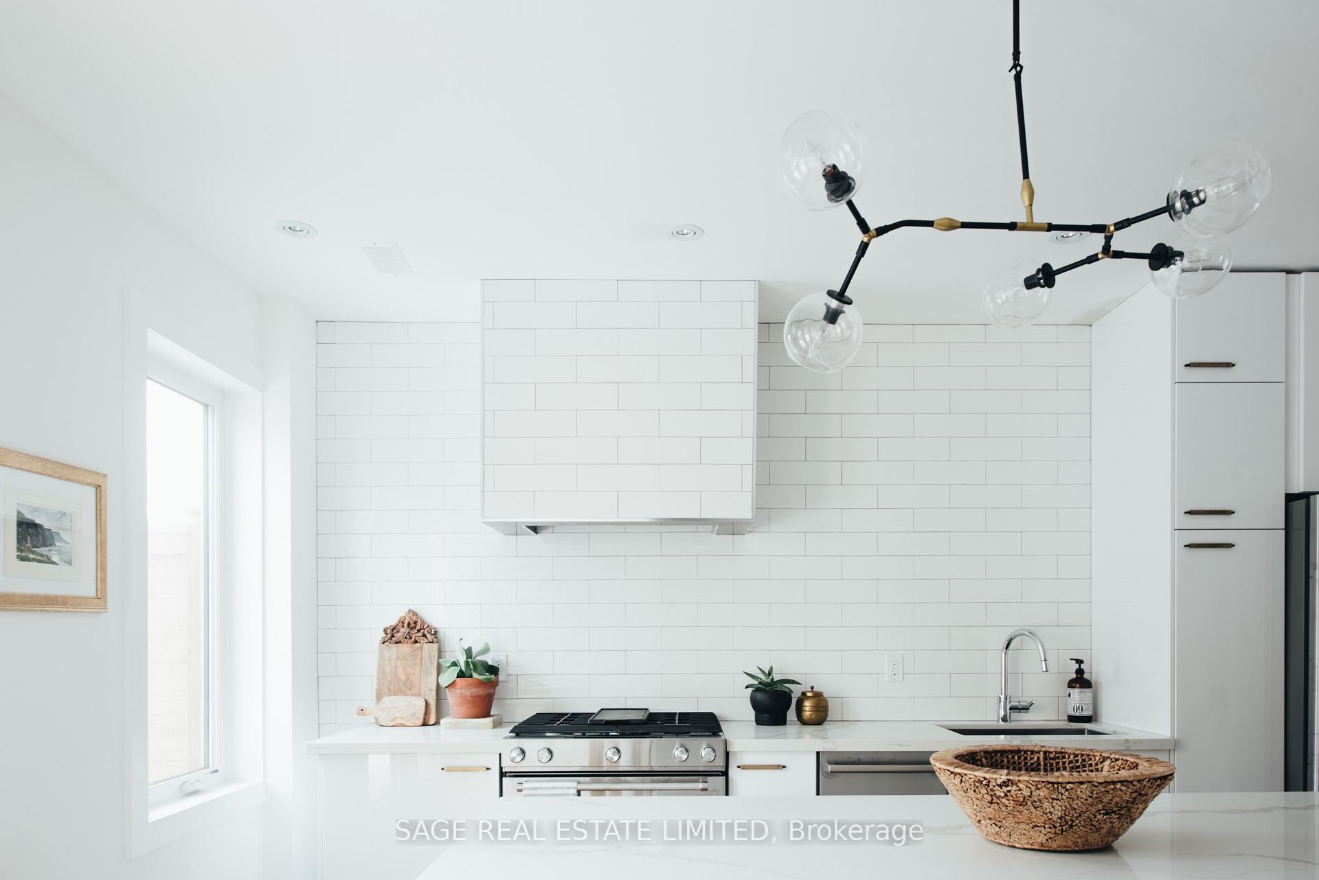 Photo 3 of Unit Upper, 83 Ingham Avenue, Toronto, North Riverdale — HOMEH