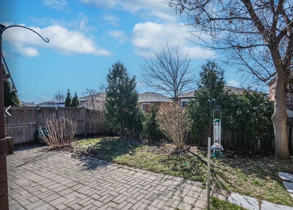 Photo 7 of Unit Lower, 68 Bird Street, Barrie, Edgehill Drive — HOMEH
