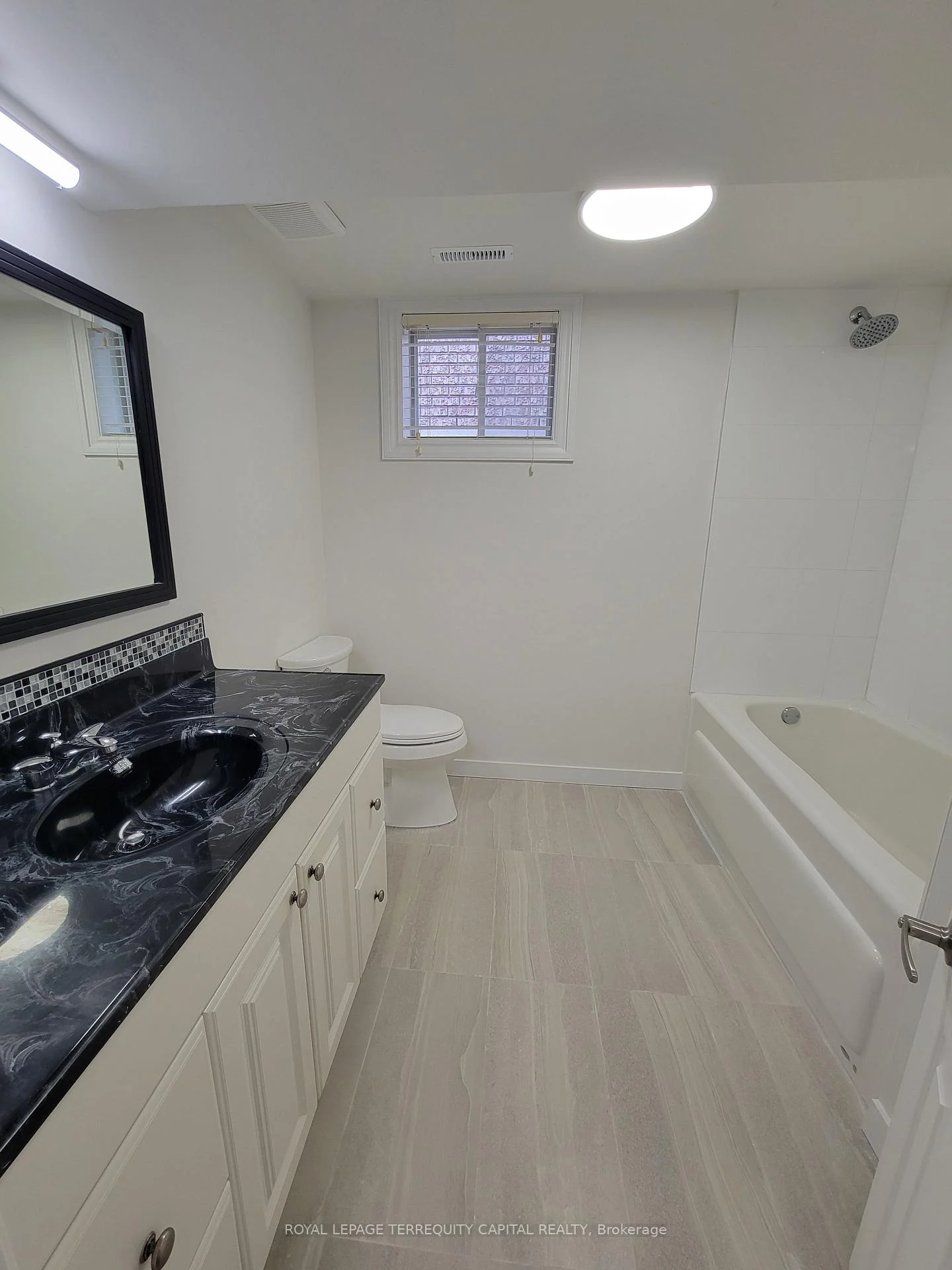 Photo 28 of Unit Lower, 68 Bird Street, Barrie, Edgehill Drive — HOMEH