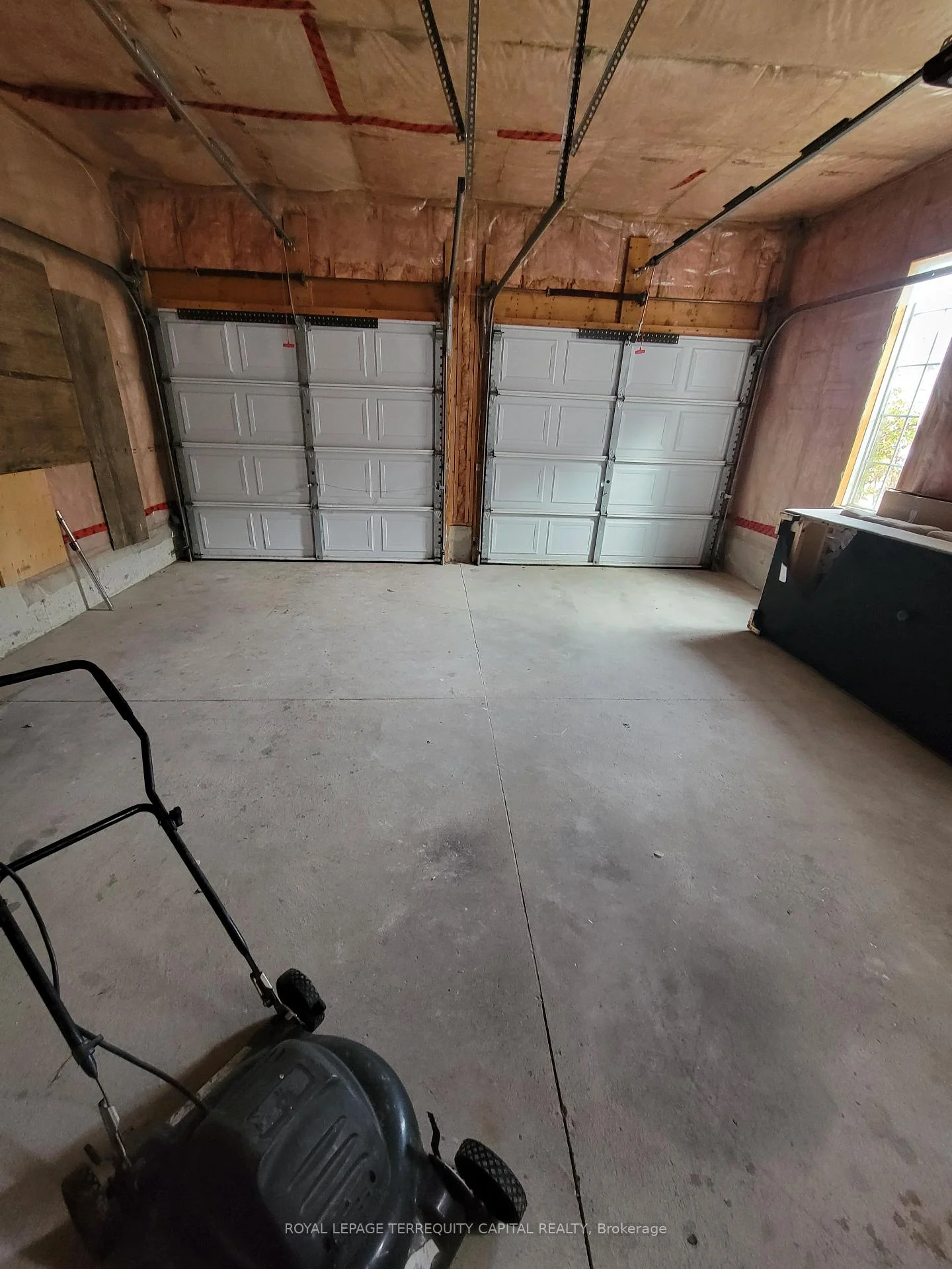 Photo 39 of Unit Lower, 68 Bird Street, Barrie, Edgehill Drive — HOMEH
