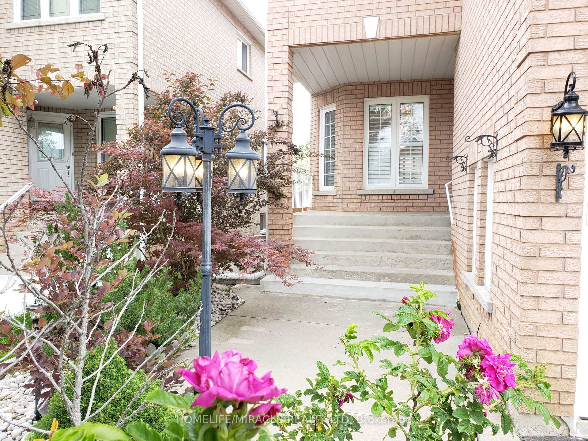 Photo 4 of 6 Sweet Briar Lane, Brampton, Snelgrove — HOMEH