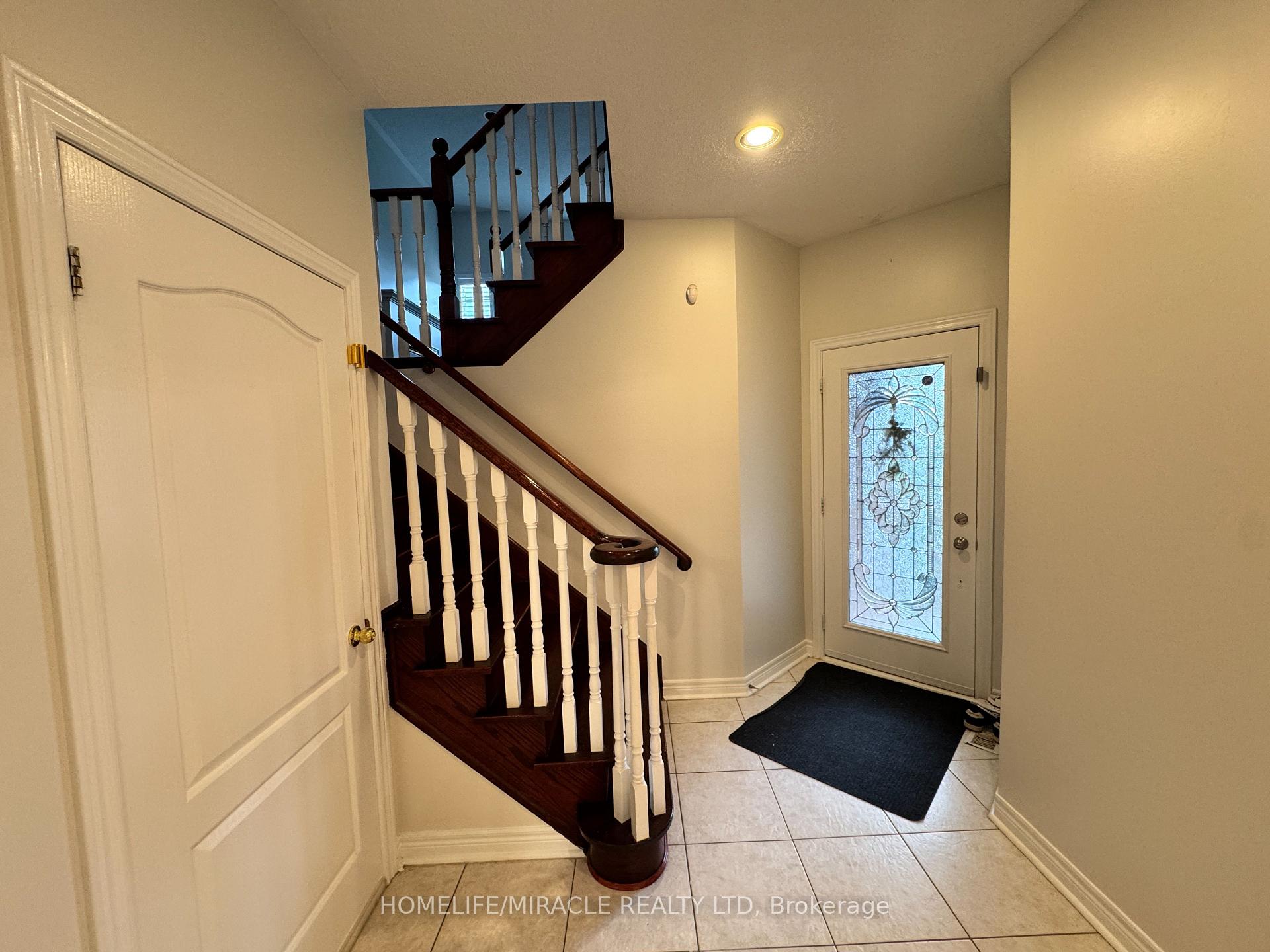 Photo 6 of 6 Sweet Briar Lane, Brampton, Snelgrove — HOMEH