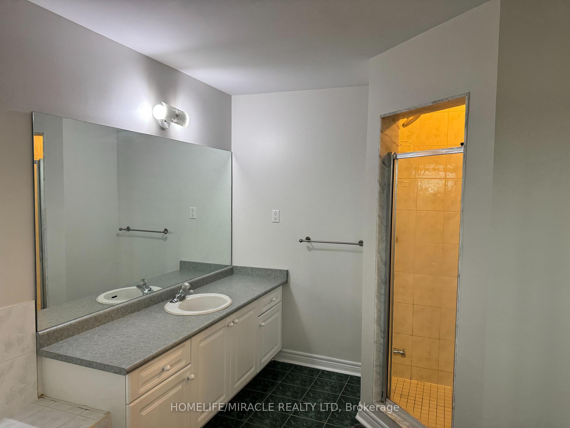 Photo 27 of 6 Sweet Briar Lane, Brampton, Snelgrove — HOMEH