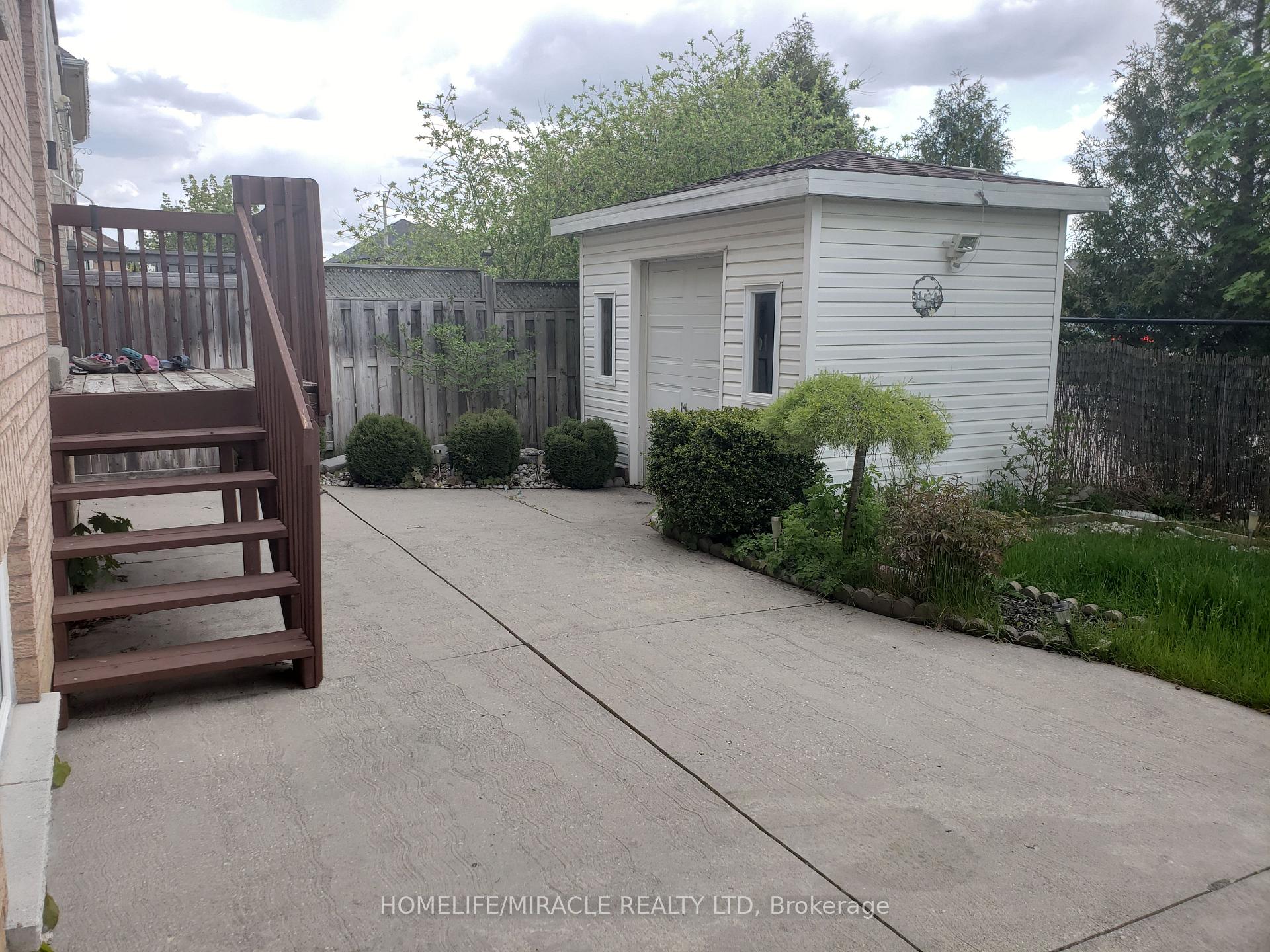 Photo 28 of 6 Sweet Briar Lane, Brampton, Snelgrove — HOMEH