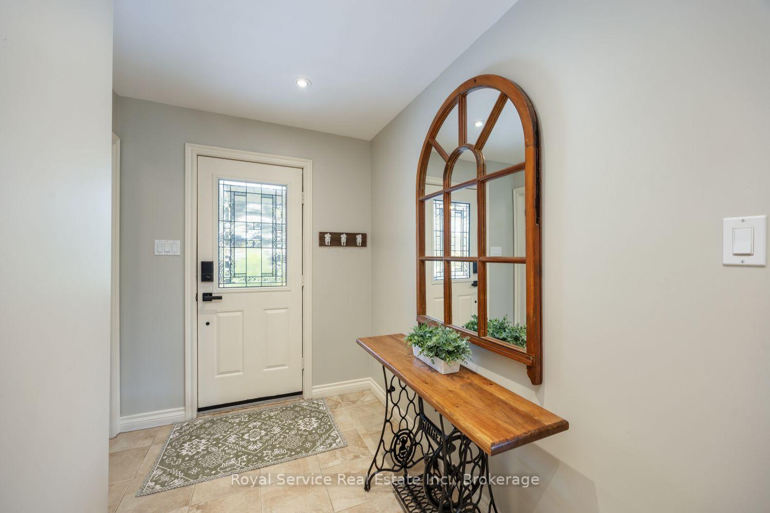 Photo 11 of 1327 Stewart Line, Cavan Monaghan, Cavan Twp — HOMEH