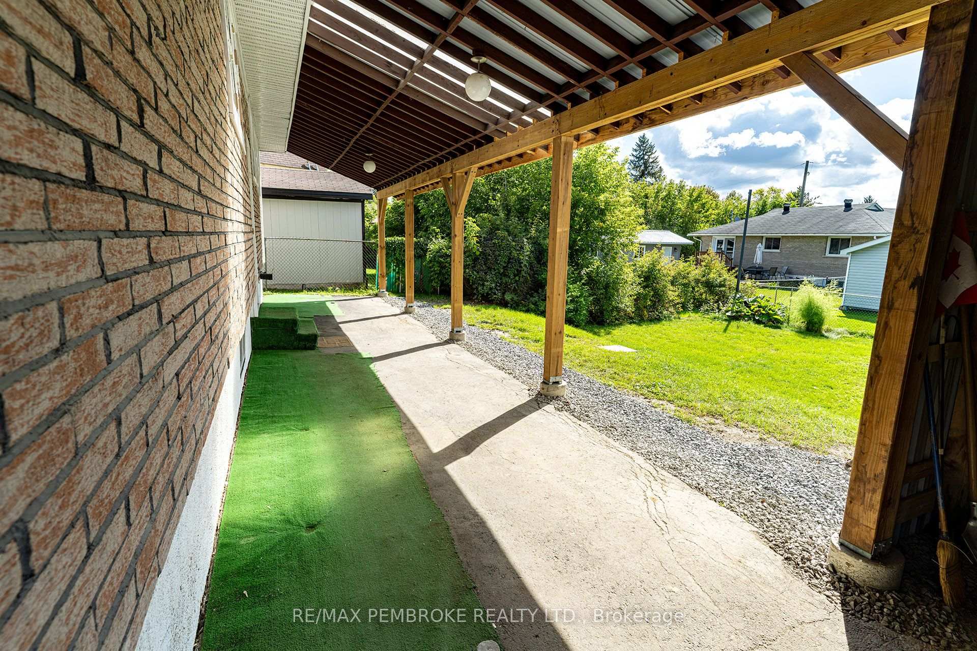 Photo 8 of 142 Deacon Street, Pembroke, Pembroke — HOMEH