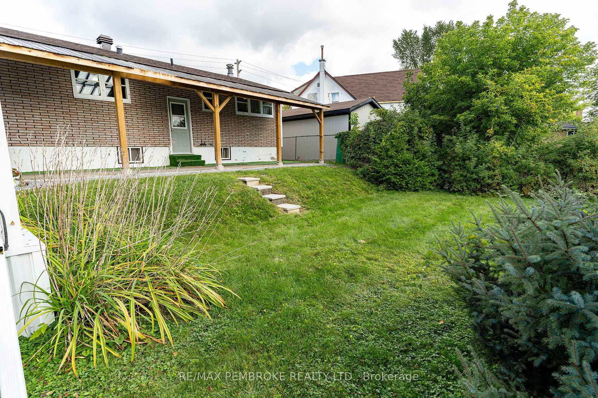 Photo 13 of 142 Deacon Street, Pembroke, Pembroke — HOMEH