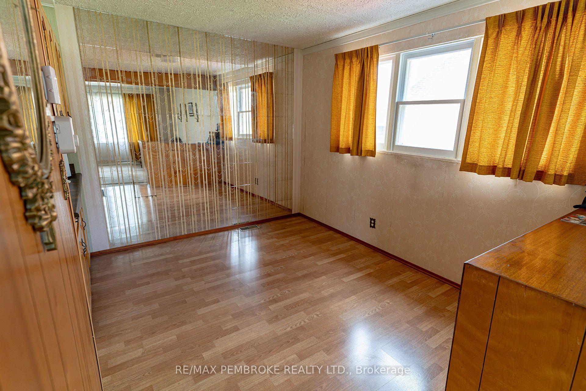 Photo 17 of 142 Deacon Street, Pembroke, Pembroke — HOMEH