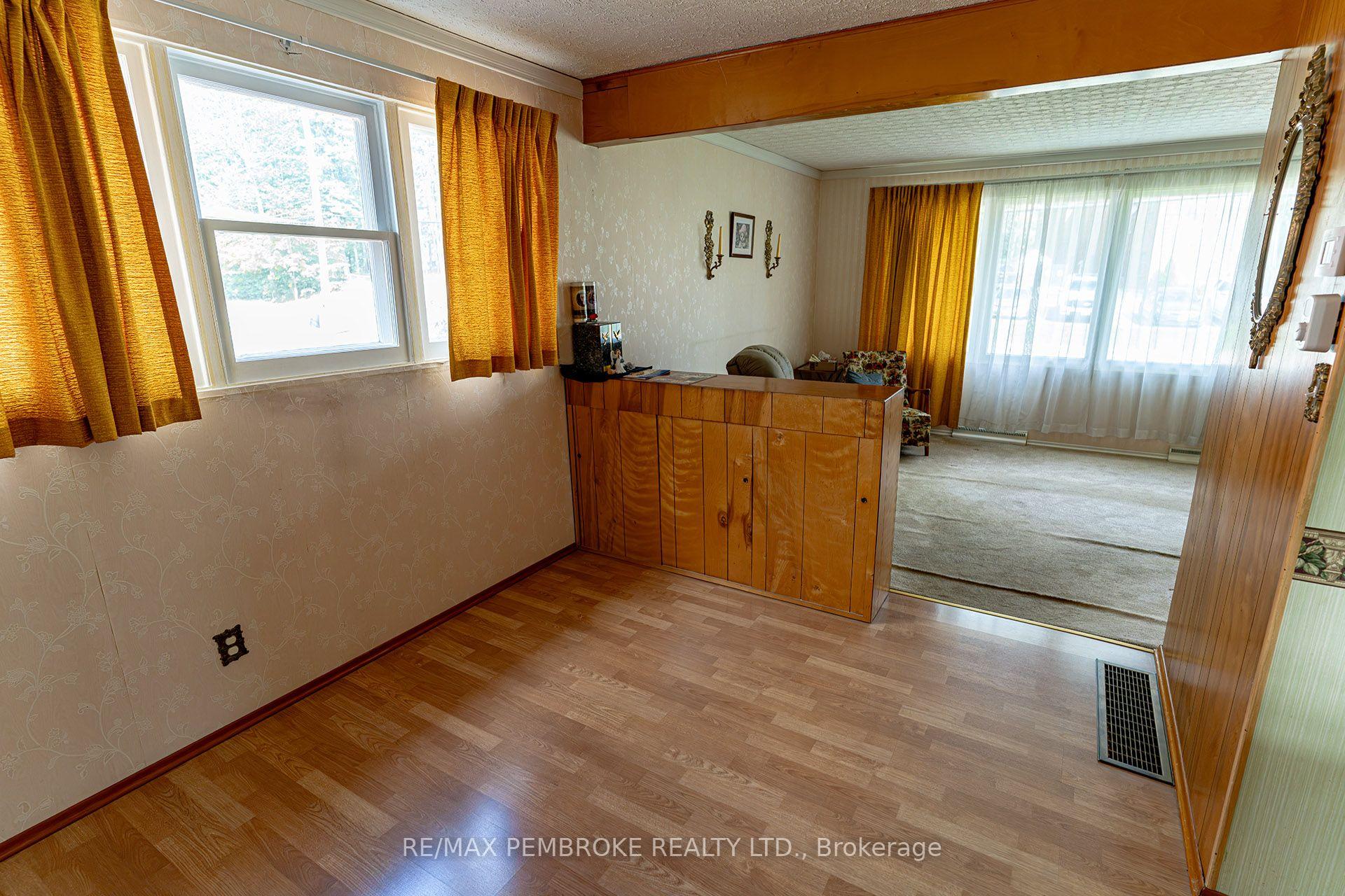 Photo 19 of 142 Deacon Street, Pembroke, Pembroke — HOMEH