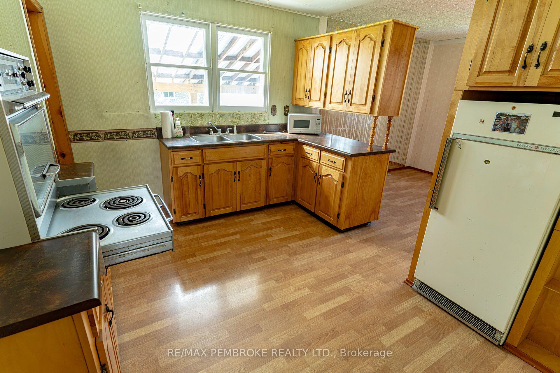 Photo 20 of 142 Deacon Street, Pembroke, Pembroke — HOMEH