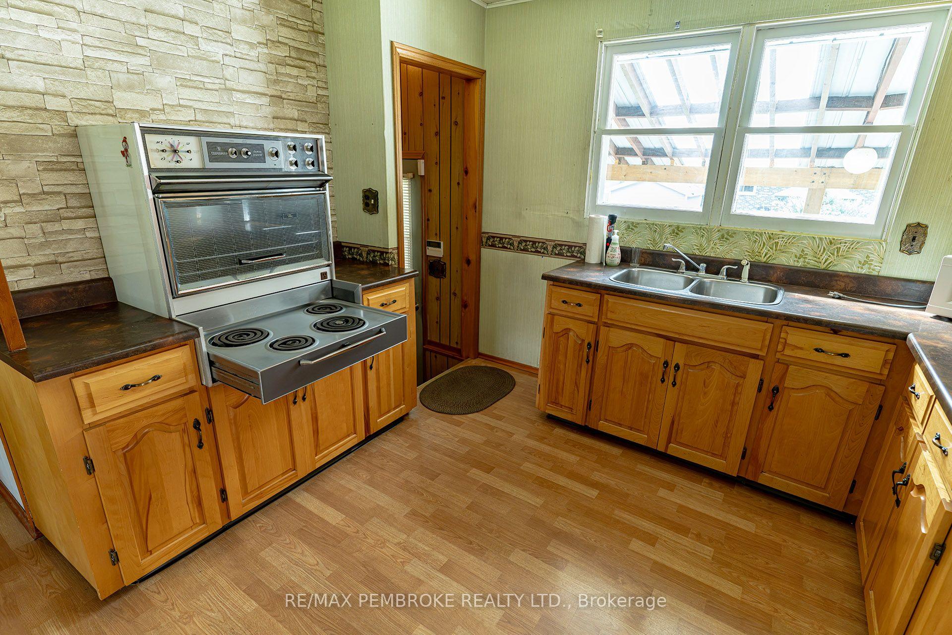 Photo 21 of 142 Deacon Street, Pembroke, Pembroke — HOMEH