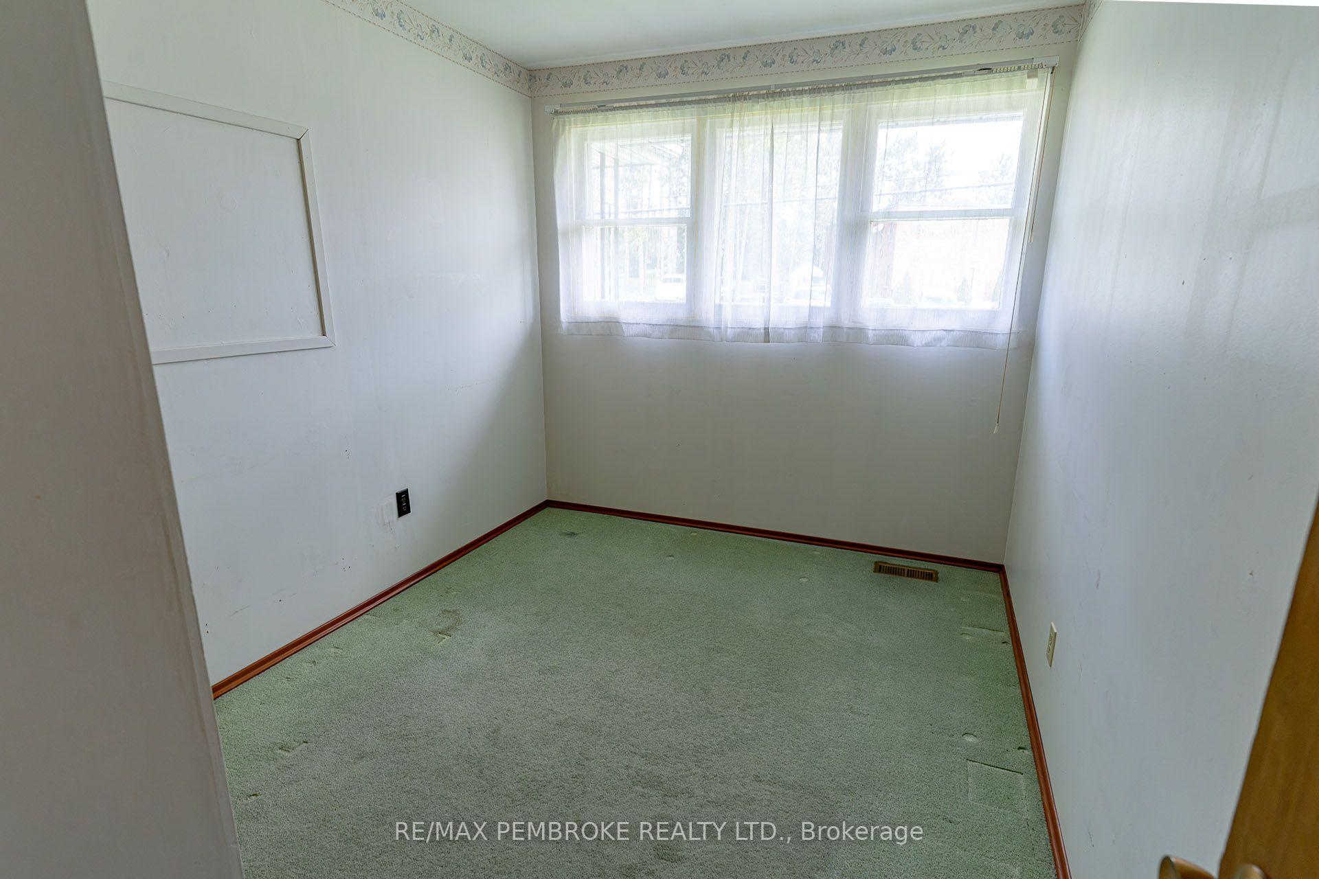 Photo 25 of 142 Deacon Street, Pembroke, Pembroke — HOMEH