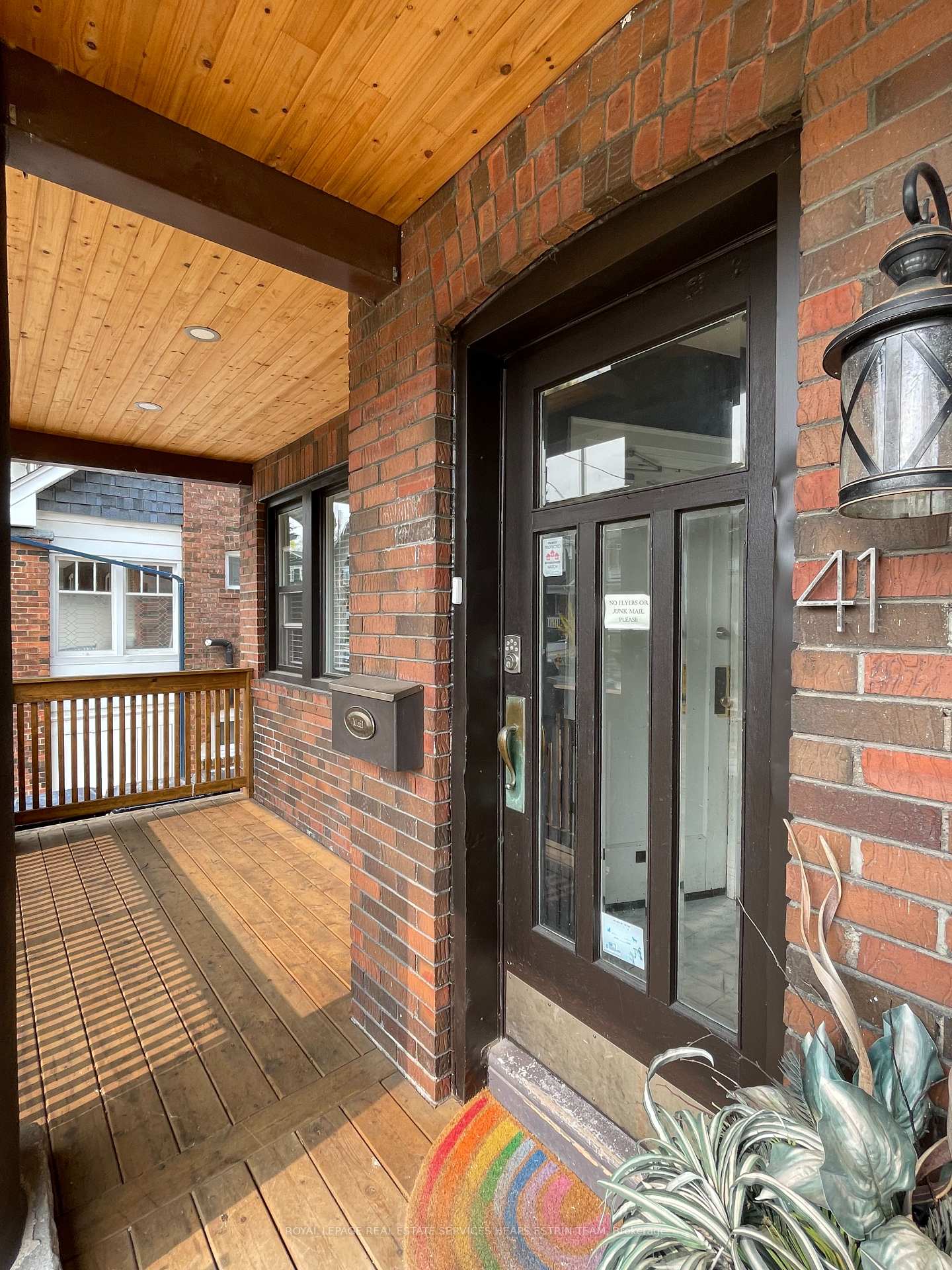 Photo 6 of Unit main, 41 Scarboro Beach Boulevard, Toronto, The Beaches — HOMEH
