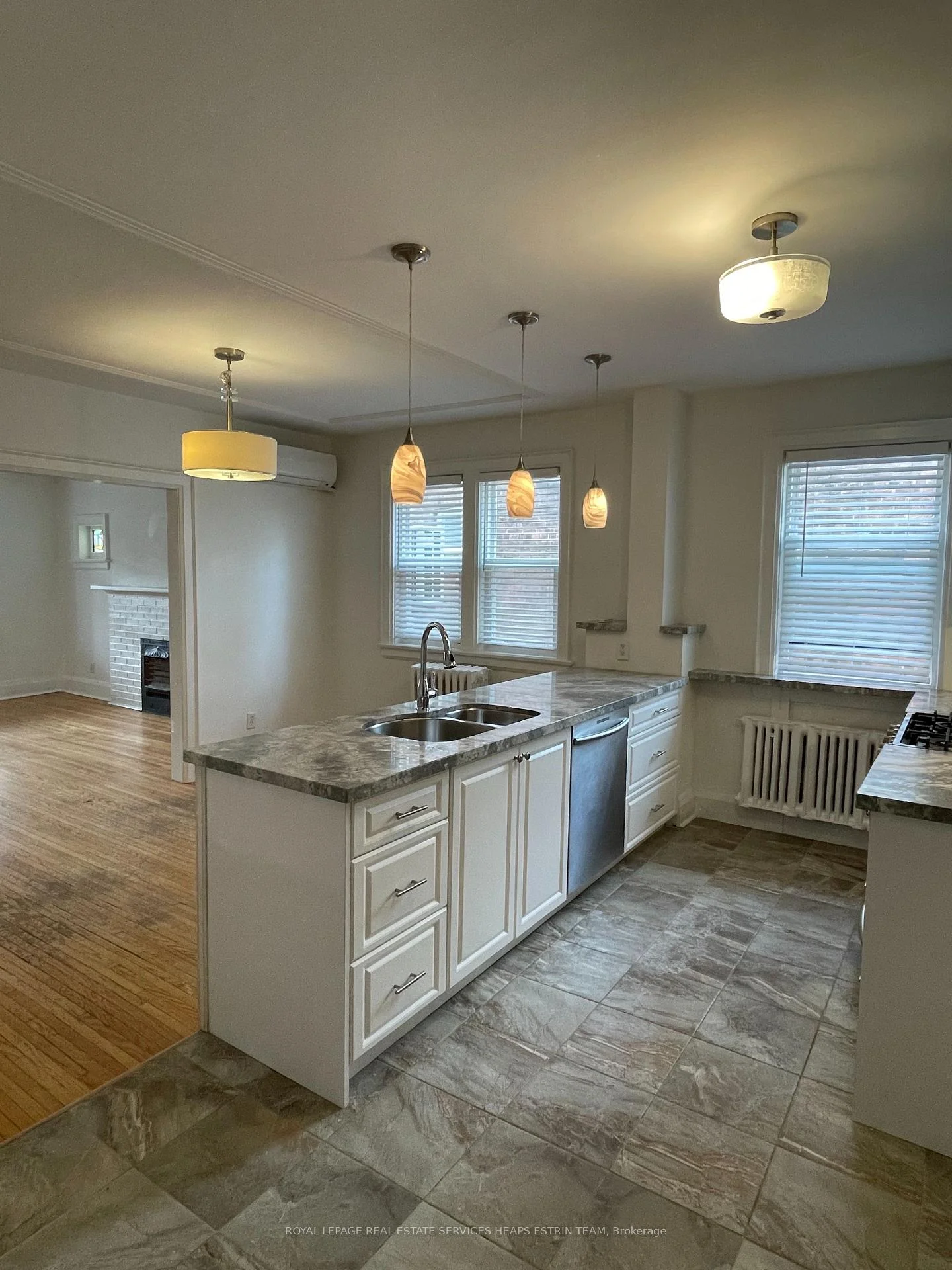 Photo 27 of Unit main, 41 Scarboro Beach Boulevard, Toronto, The Beaches — HOMEH