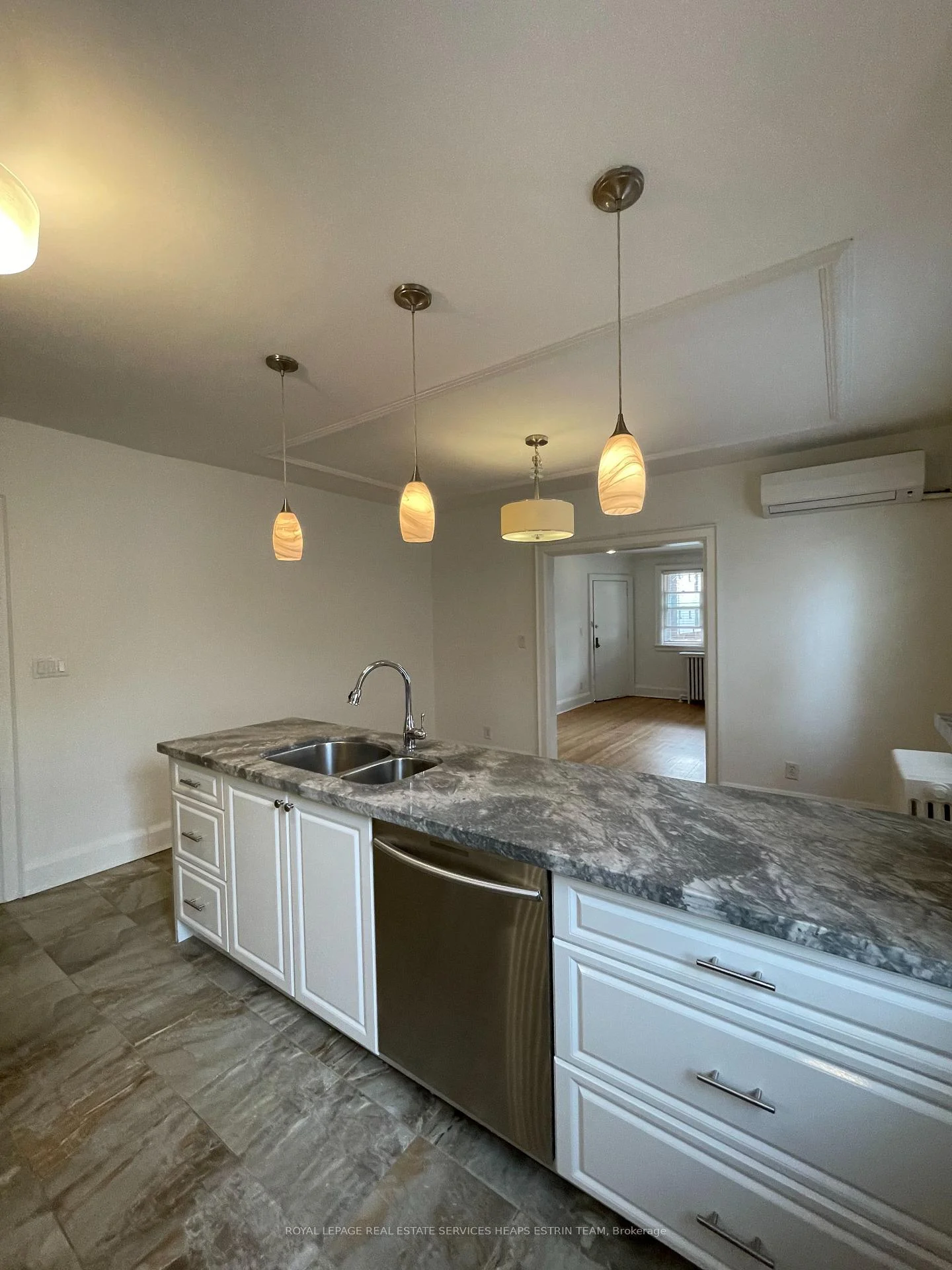 Photo 31 of Unit main, 41 Scarboro Beach Boulevard, Toronto, The Beaches — HOMEH