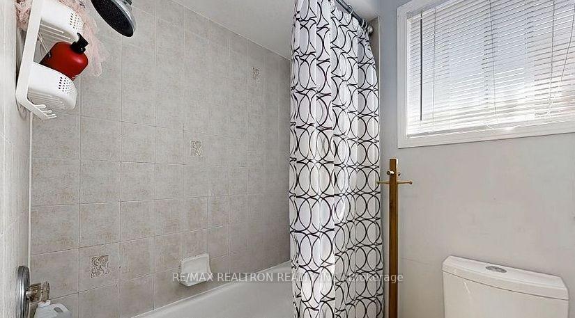 Photo 22 of 215 Drummond Drive, Vaughan, Maple — HOMEH