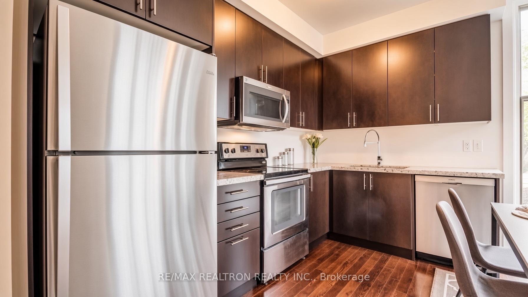 Photo 2 of Unit 112, 23 Eldora Avenue, North York, Newtonbrook West — HOMEH