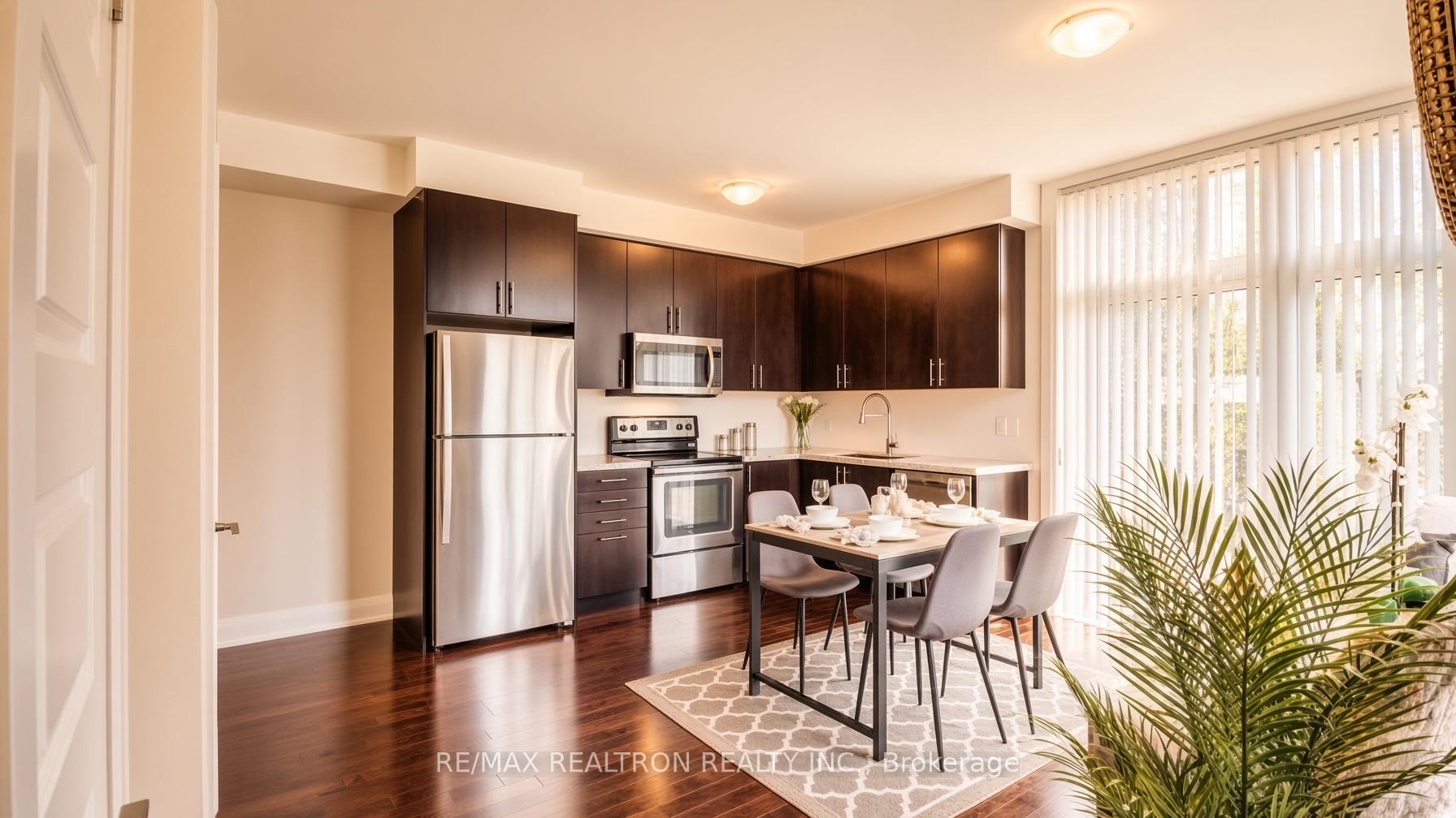 Photo 3 of Unit 112, 23 Eldora Avenue, North York, Newtonbrook West — HOMEH