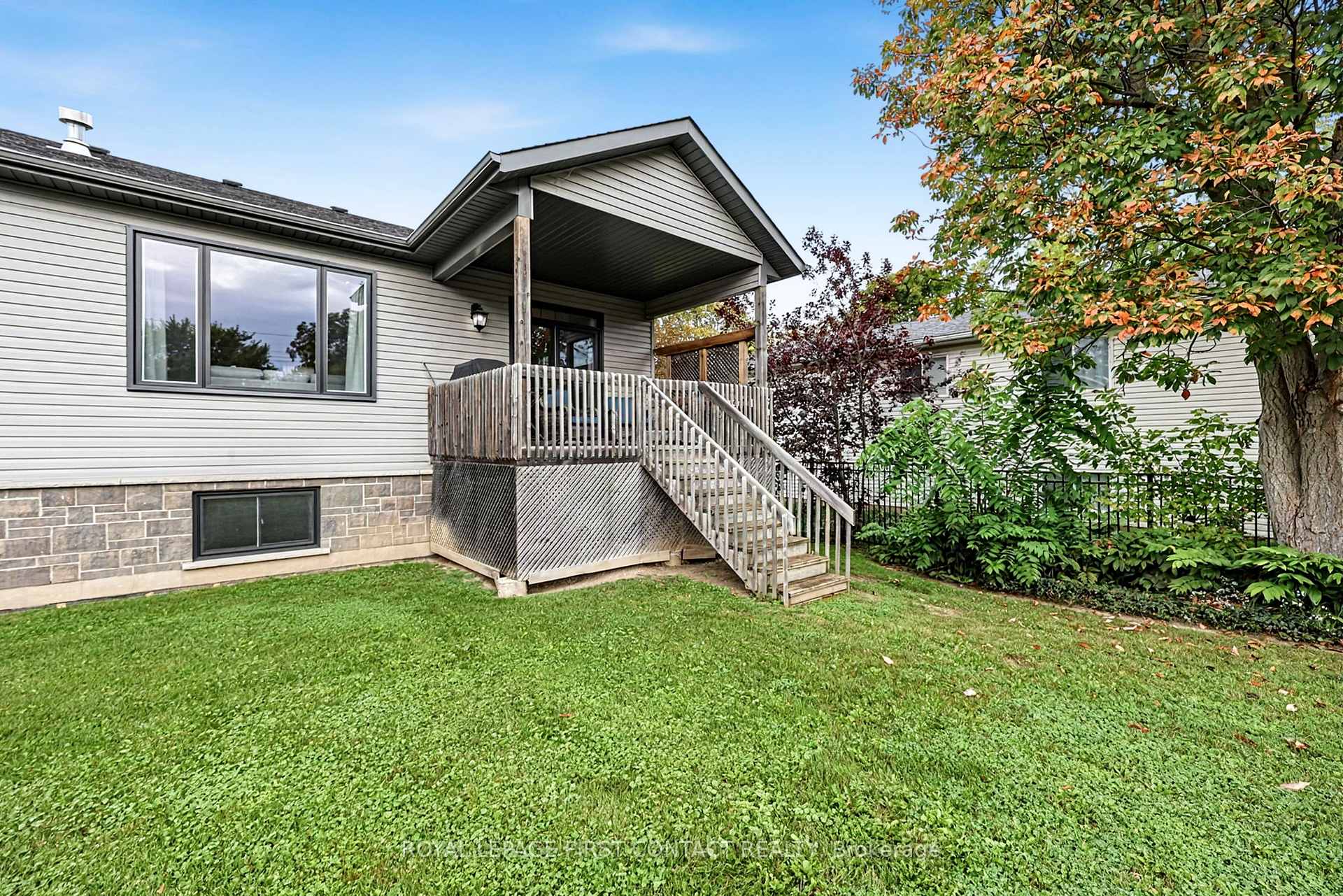 Photo 27 of 981 Ewart Street, Innisfil, Lefroy — HOMEH