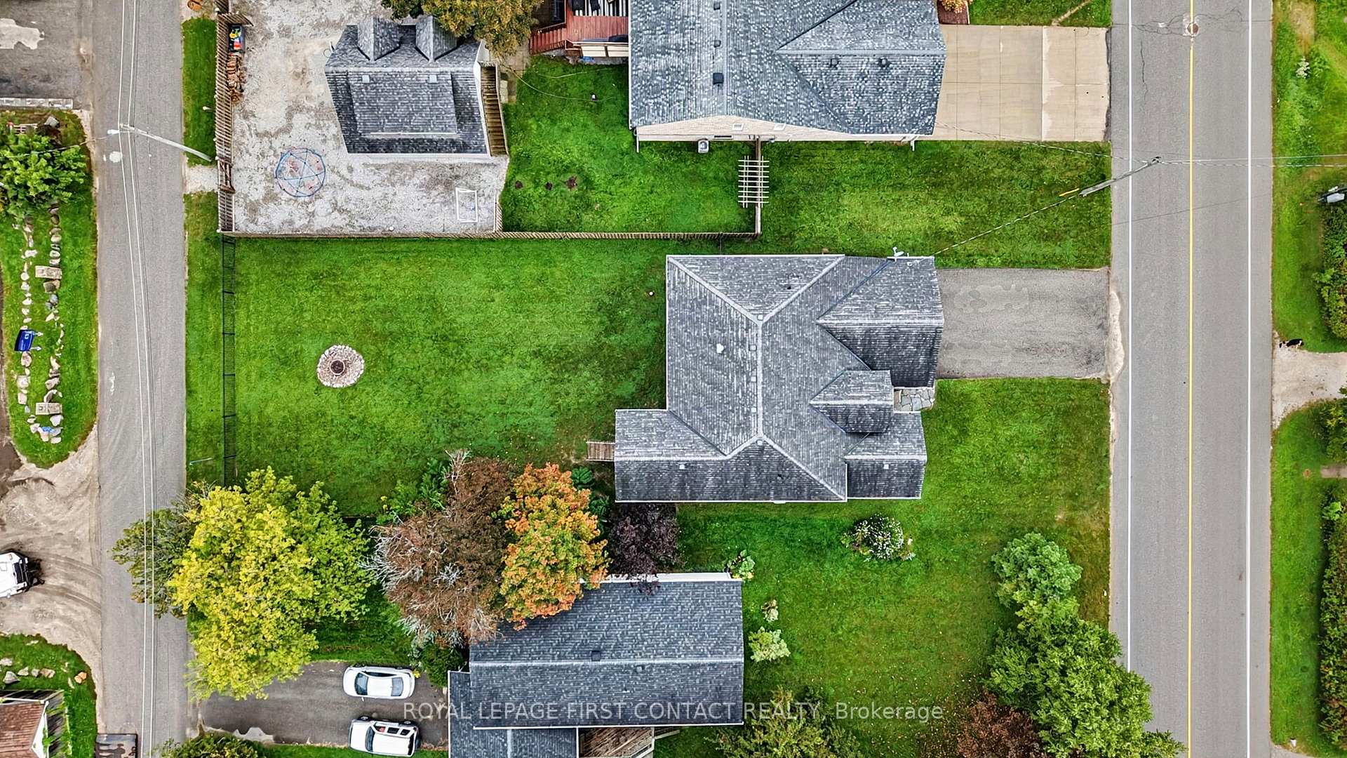 Photo 29 of 981 Ewart Street, Innisfil, Lefroy — HOMEH