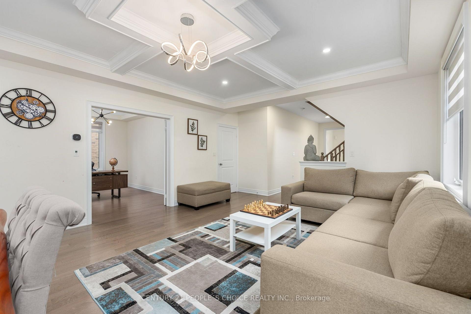Photo 3 of Unit Upper, 64 Coldwell Bay Circle, Vaughan, Kleinburg — HOMEH