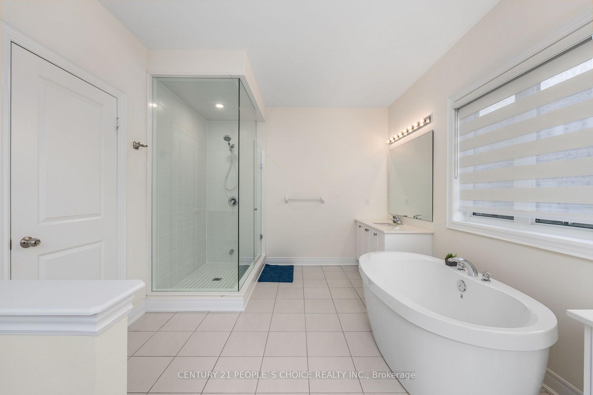 Photo 18 of Unit Upper, 64 Coldwell Bay Circle, Vaughan, Kleinburg — HOMEH
