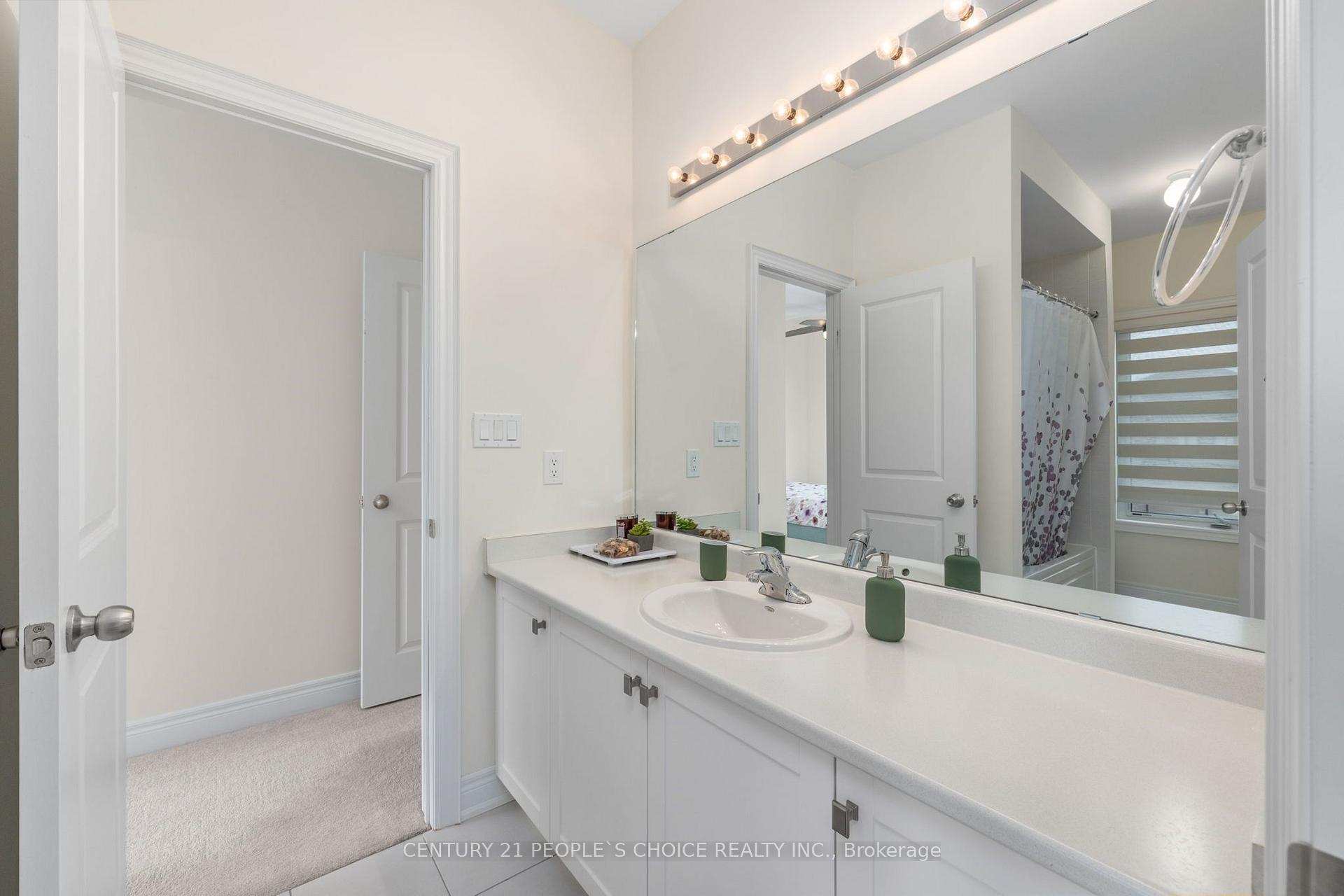Photo 28 of Unit Upper, 64 Coldwell Bay Circle, Vaughan, Kleinburg — HOMEH