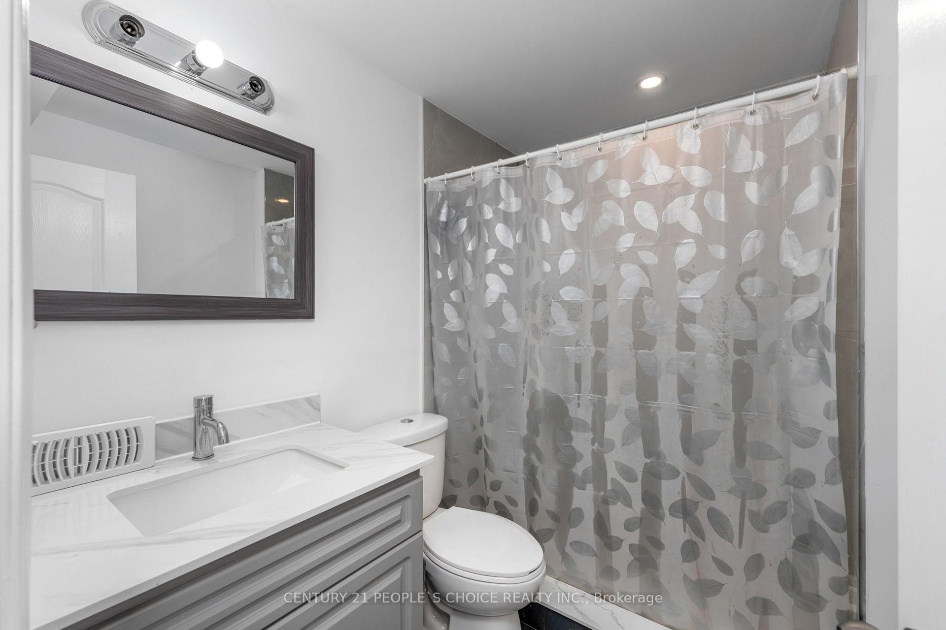 Photo 38 of Unit Upper, 64 Coldwell Bay Circle, Vaughan, Kleinburg — HOMEH