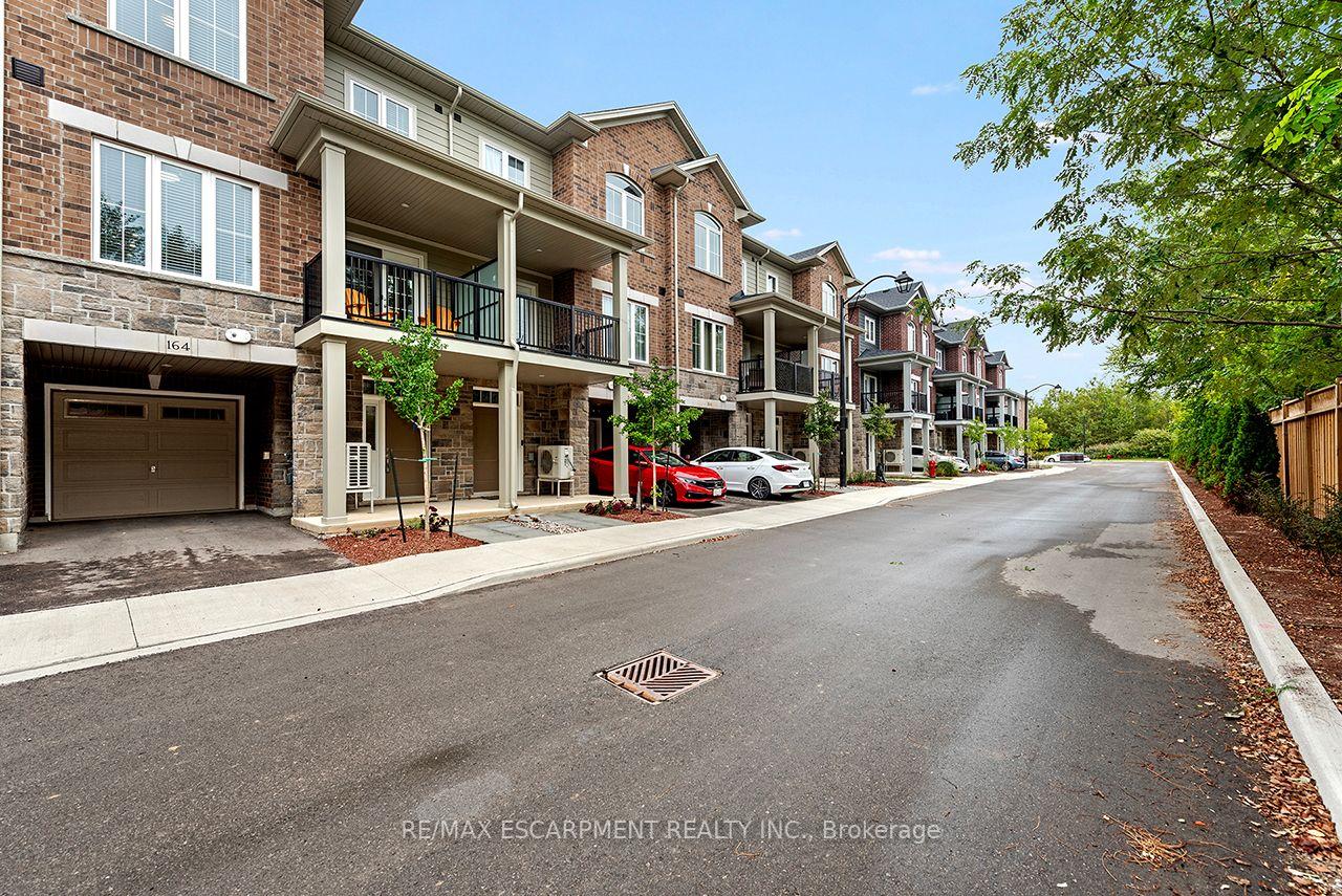 Photo 3 of 677 Park Road N, Brantford, Lynden Hills — HOMEH