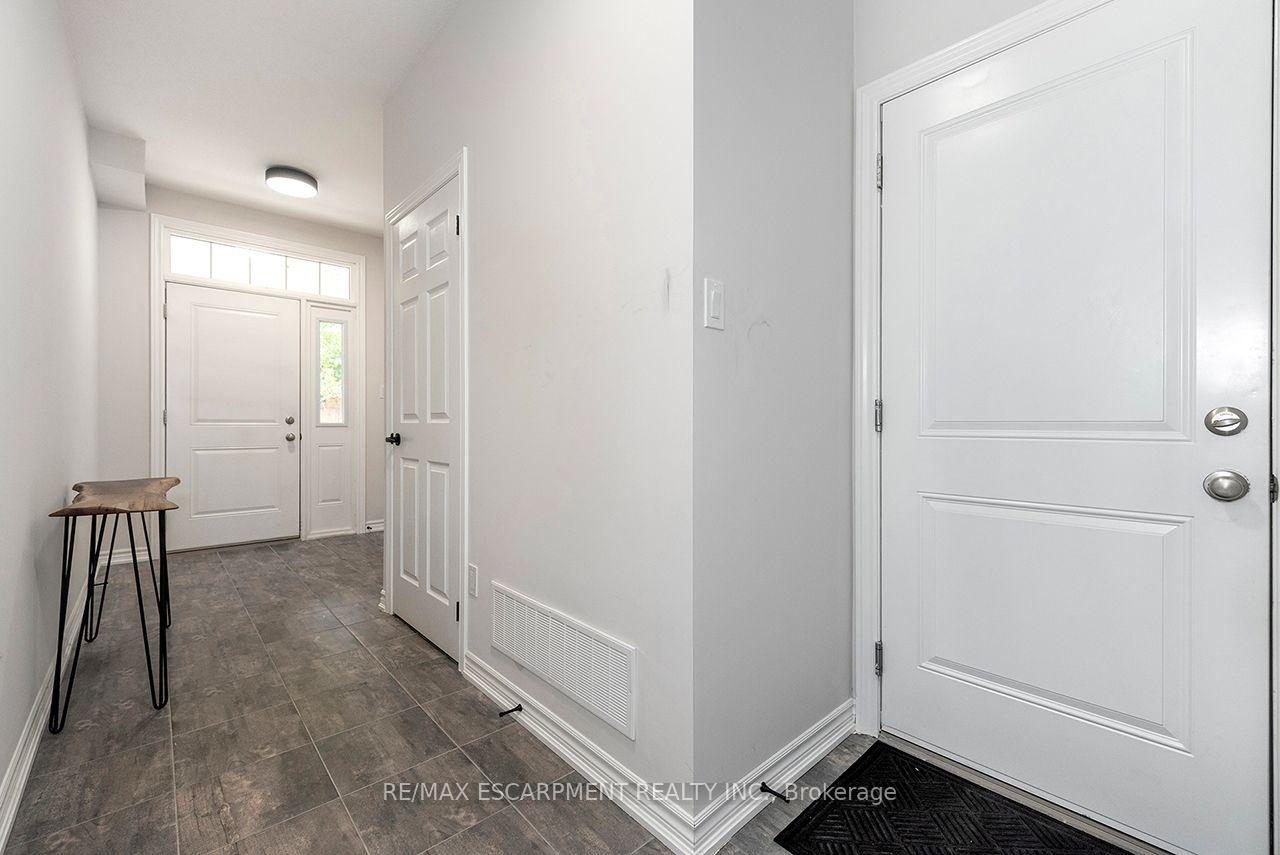 Photo 7 of 677 Park Road N, Brantford, Lynden Hills — HOMEH