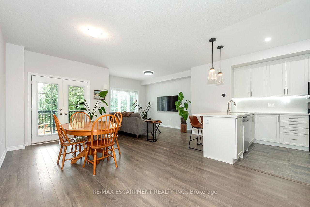 Photo 9 of 677 Park Road N, Brantford, Lynden Hills — HOMEH