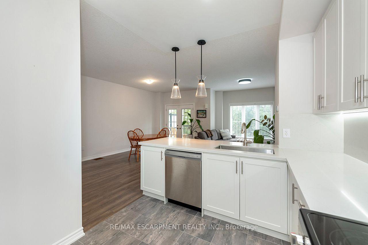 Photo 22 of 677 Park Road N, Brantford, Lynden Hills — HOMEH