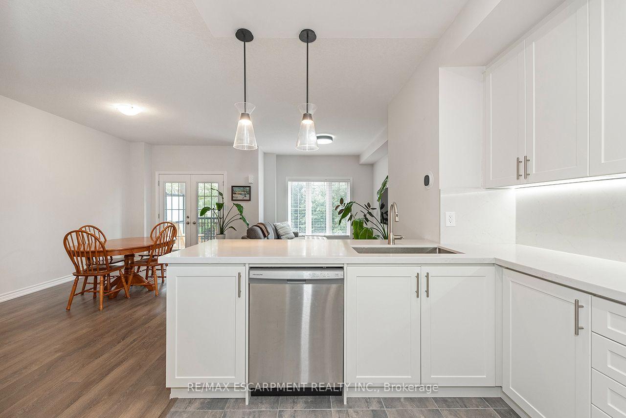 Photo 24 of 677 Park Road N, Brantford, Lynden Hills — HOMEH