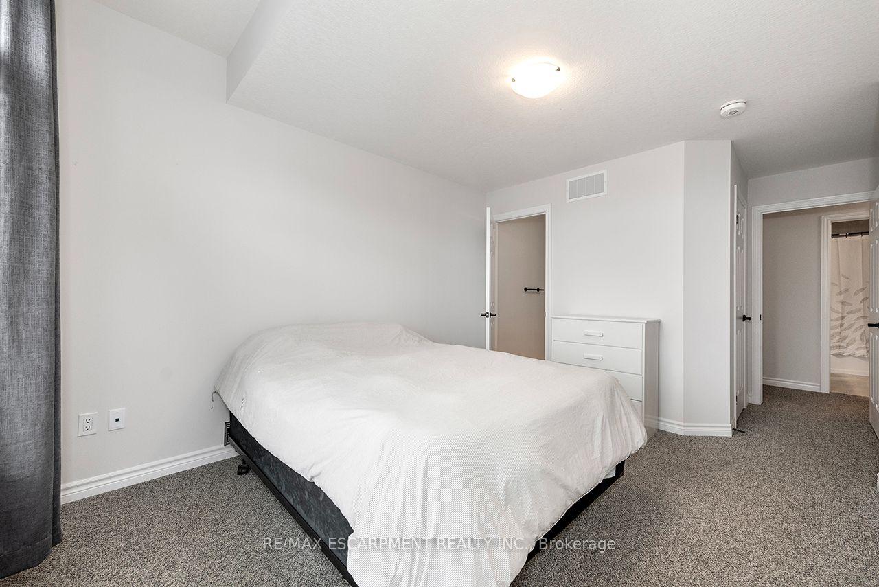 Photo 40 of 677 Park Road N, Brantford, Lynden Hills — HOMEH