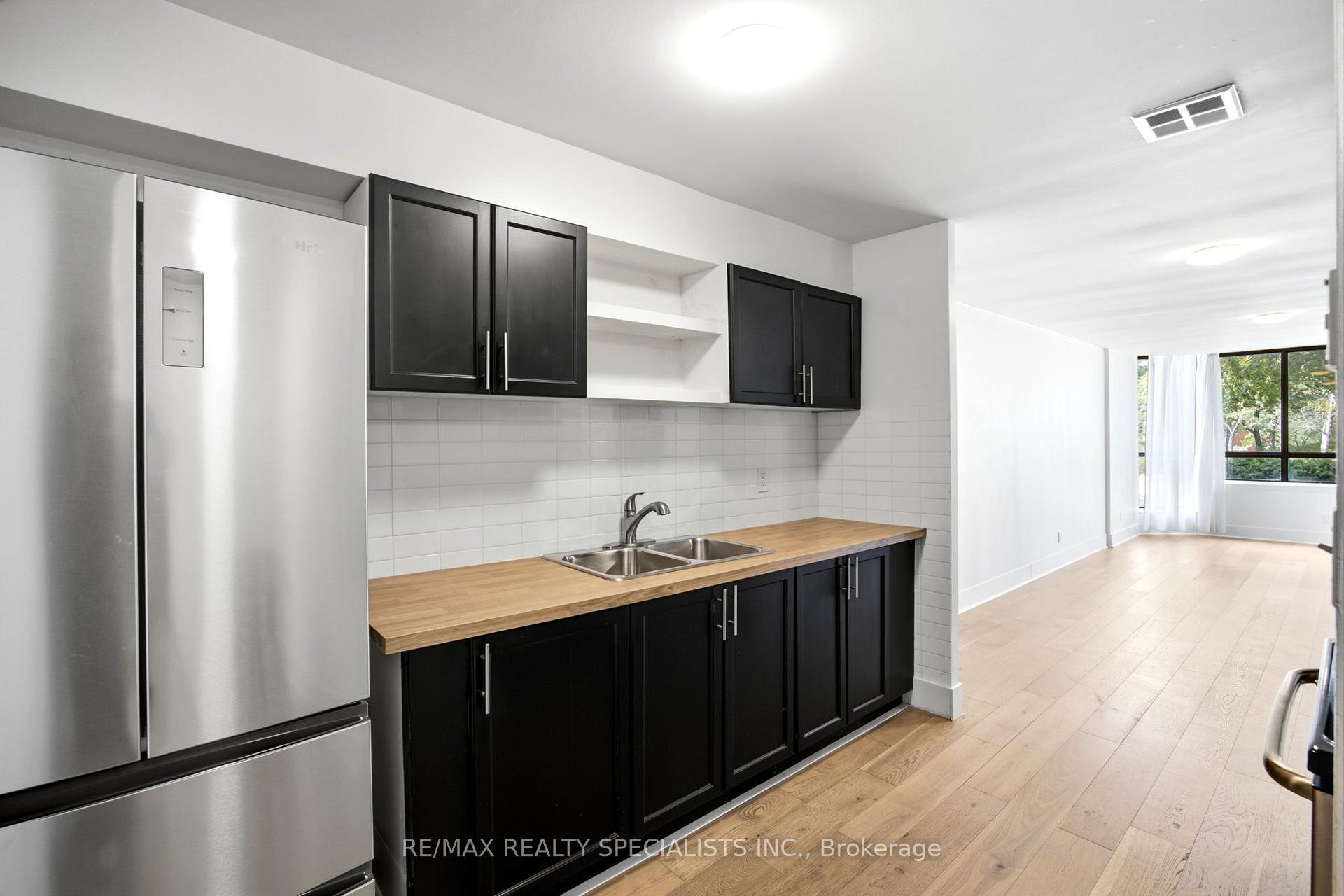 Photo 4 of Unit 113, 55 Bamburgh Circle, Scarborough, Steeles — HOMEH