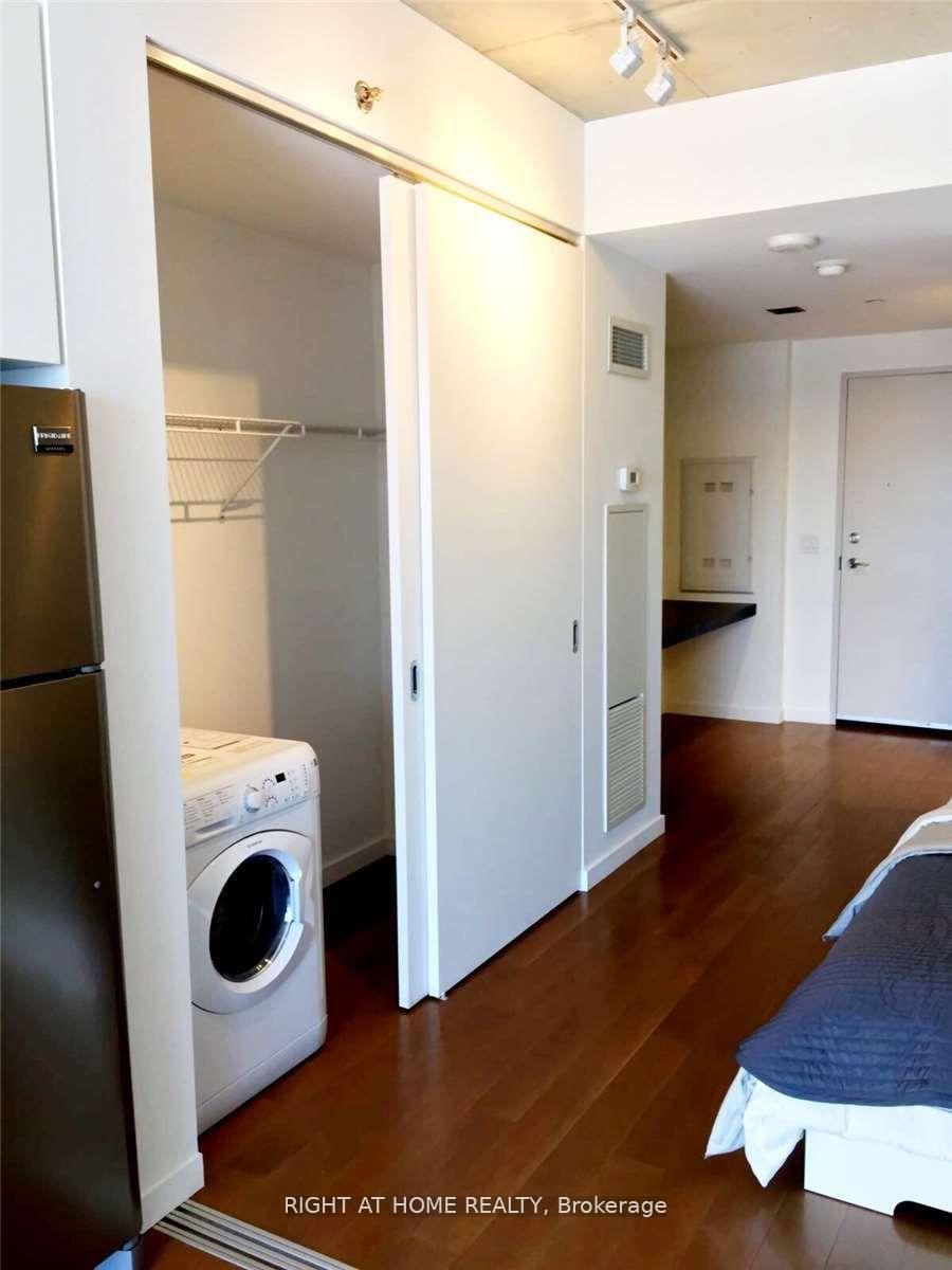 Photo 13 of Unit 502, 32 Trolley Crescent, Toronto, Moss Park — HOMEH