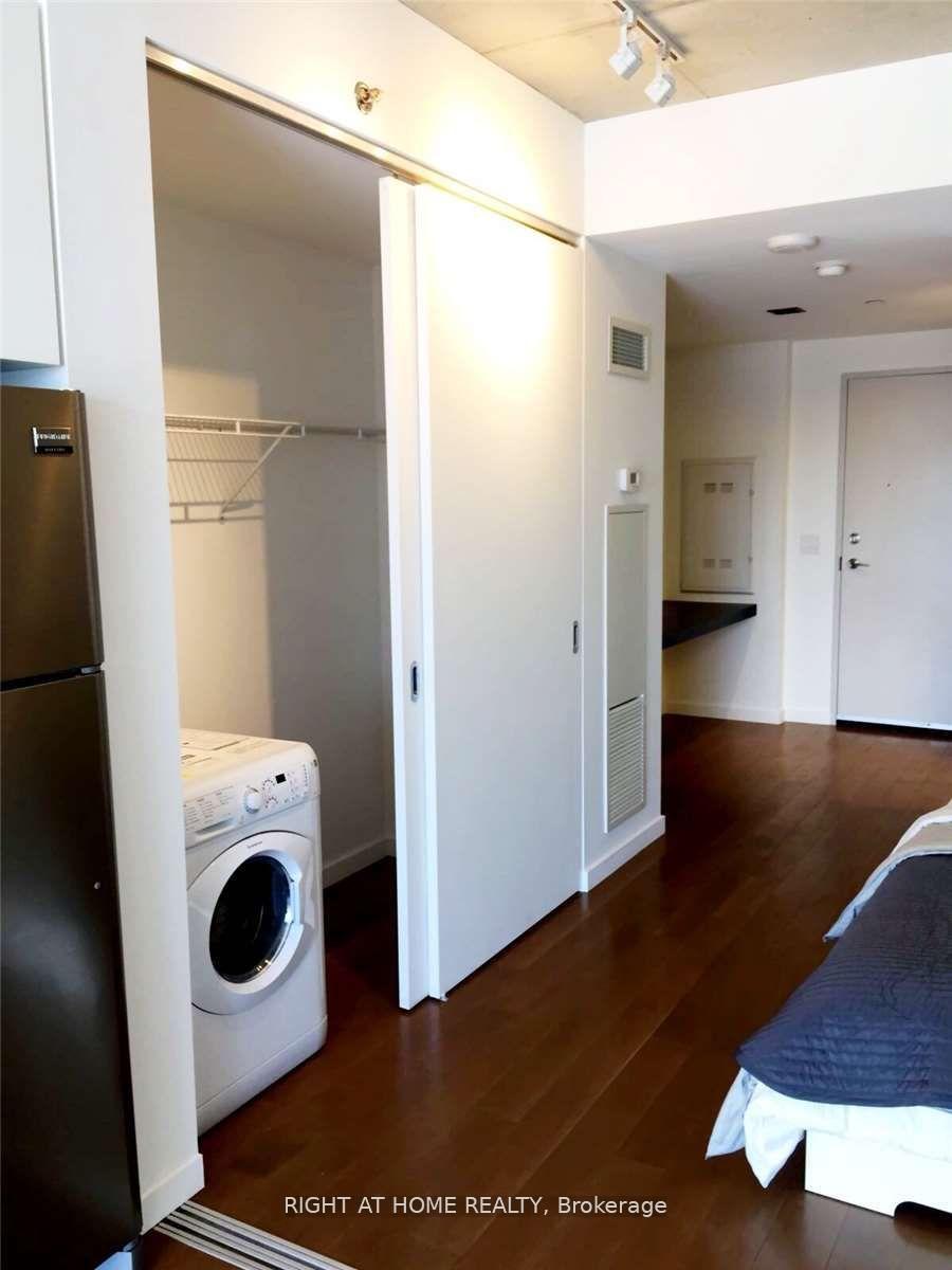 Photo 17 of Unit 502, 32 Trolley Crescent, Toronto, Moss Park — HOMEH