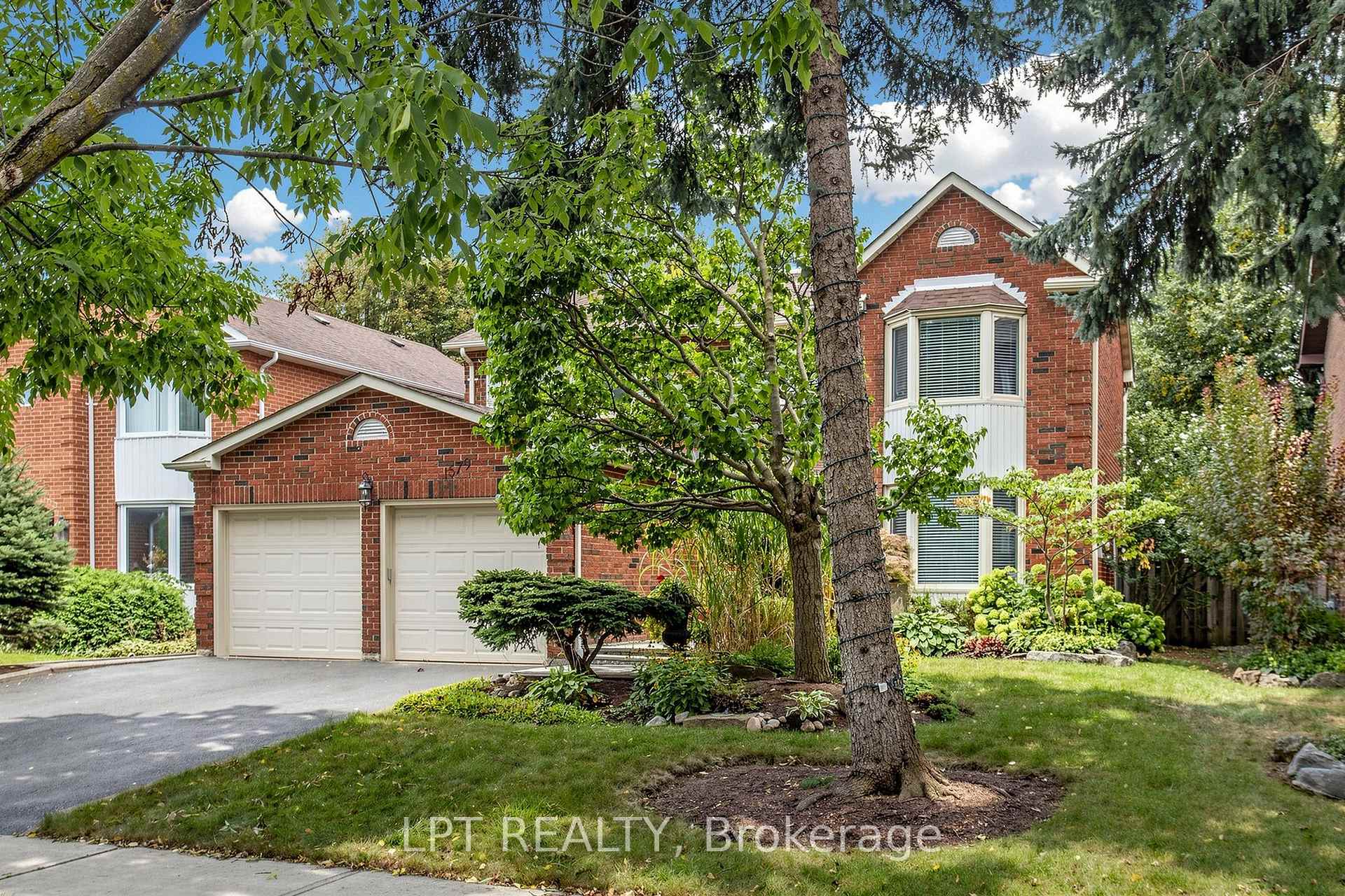 Photo 1 of 1579 Lovelady Crescent, Mississauga, Rathwood — HOMEH