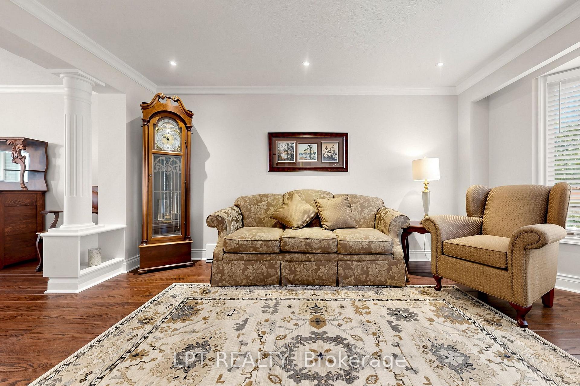 Photo 7 of 1579 Lovelady Crescent, Mississauga, Rathwood — HOMEH
