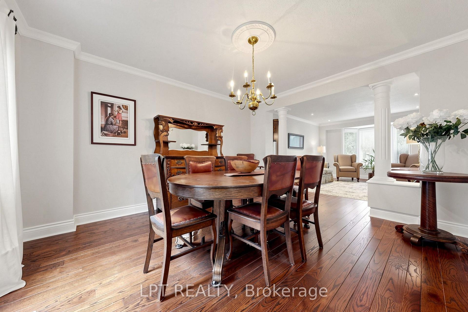 Photo 9 of 1579 Lovelady Crescent, Mississauga, Rathwood — HOMEH