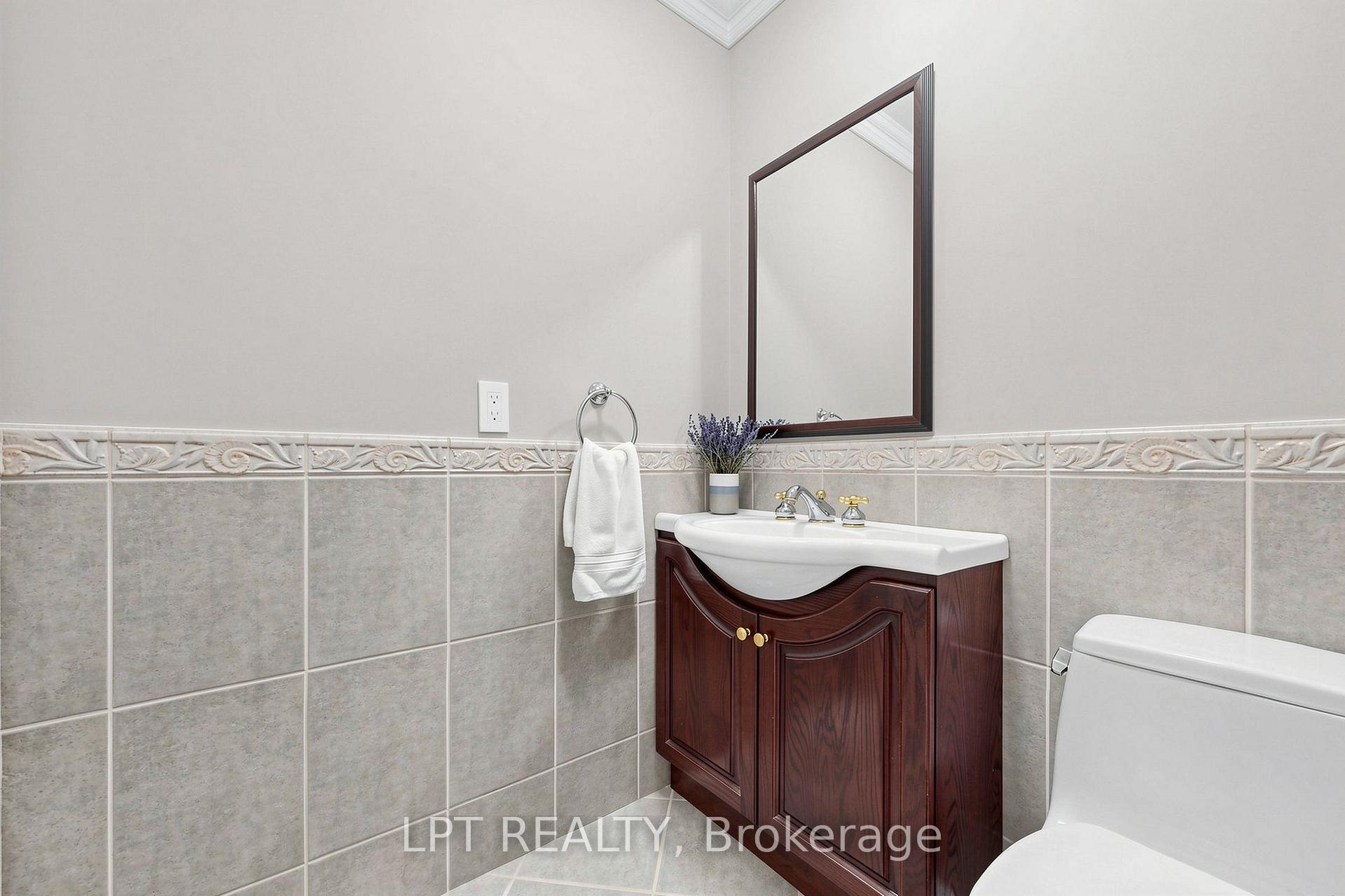 Photo 24 of 1579 Lovelady Crescent, Mississauga, Rathwood — HOMEH