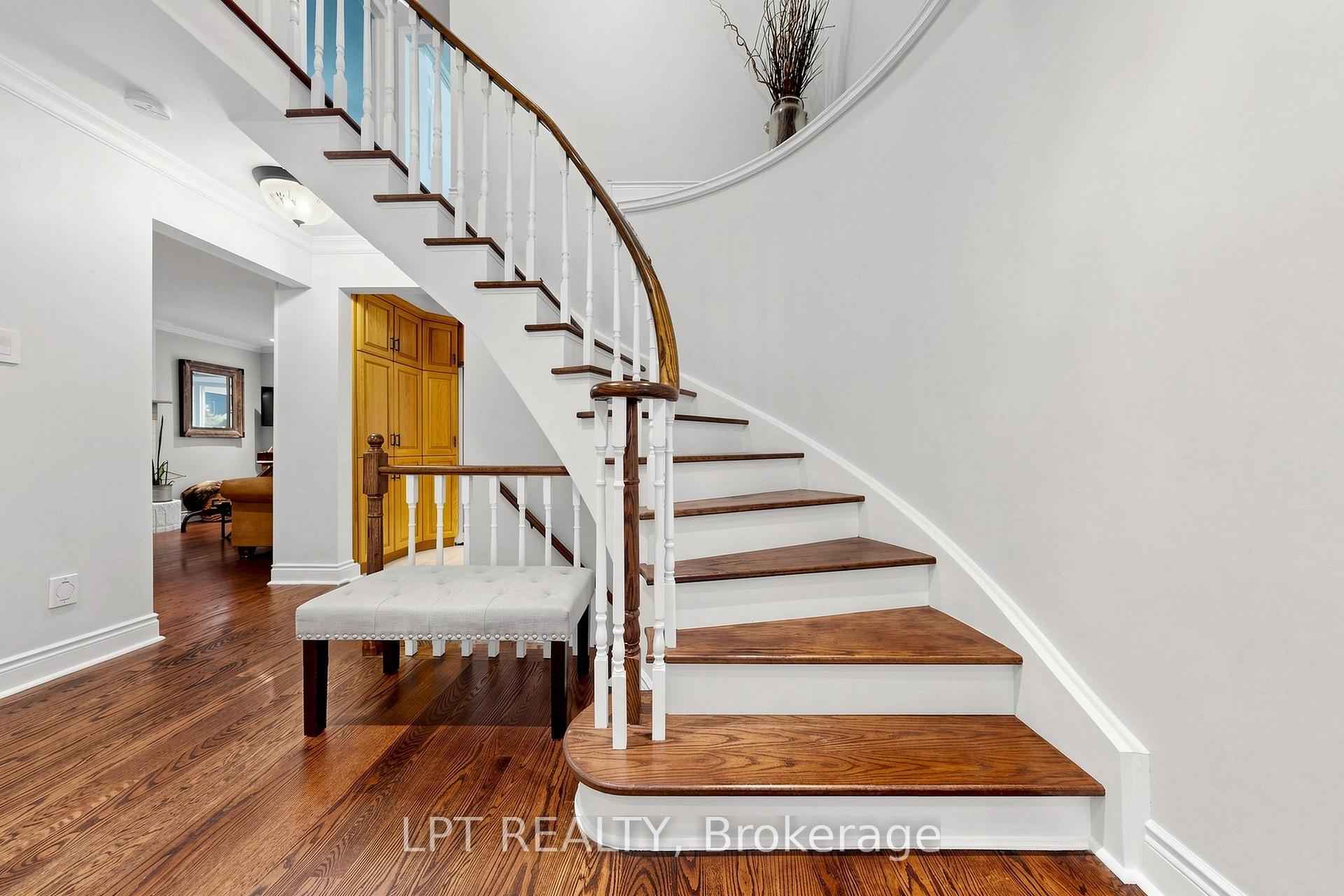 Photo 26 of 1579 Lovelady Crescent, Mississauga, Rathwood — HOMEH