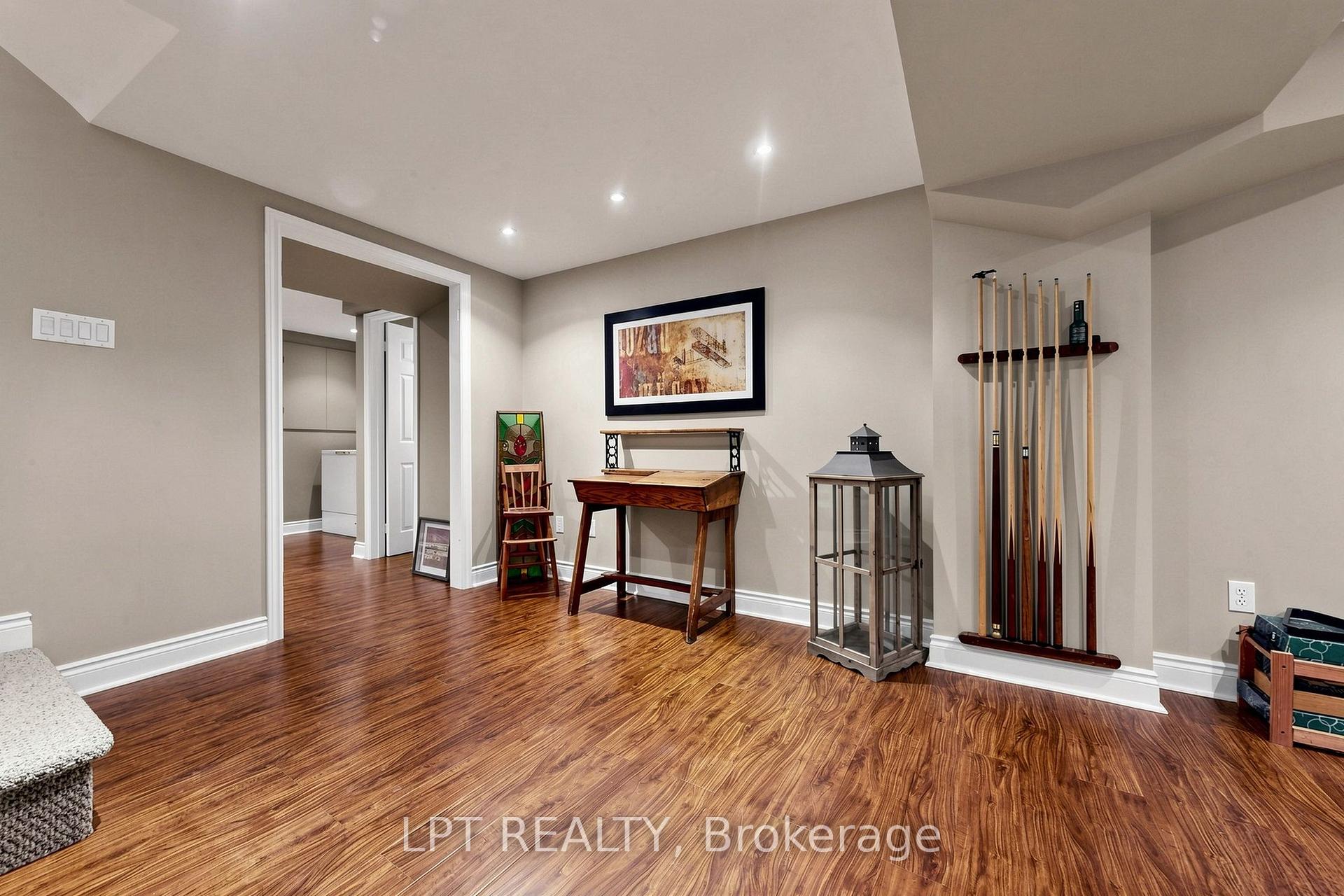 Photo 38 of 1579 Lovelady Crescent, Mississauga, Rathwood — HOMEH