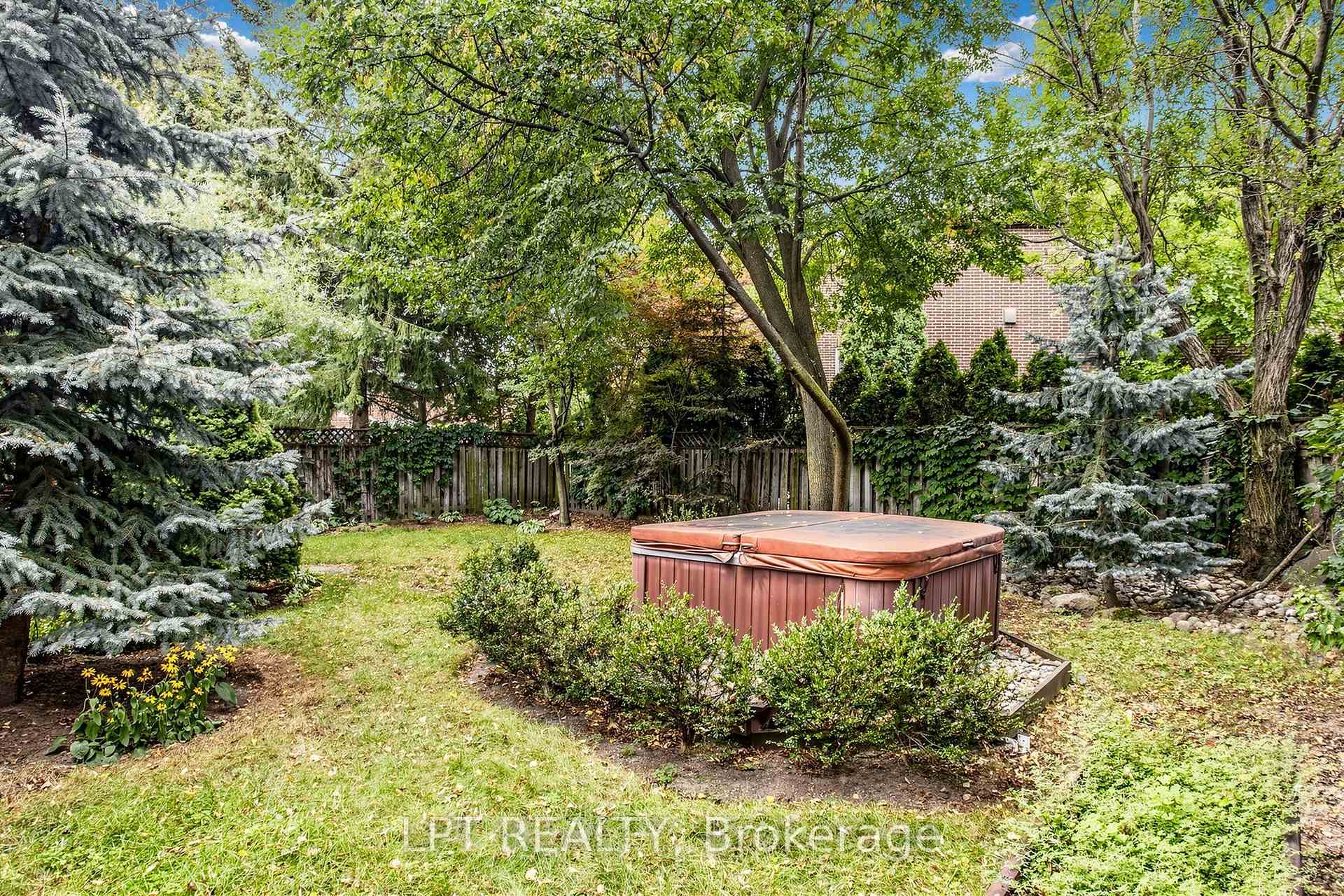 Photo 50 of 1579 Lovelady Crescent, Mississauga, Rathwood — HOMEH