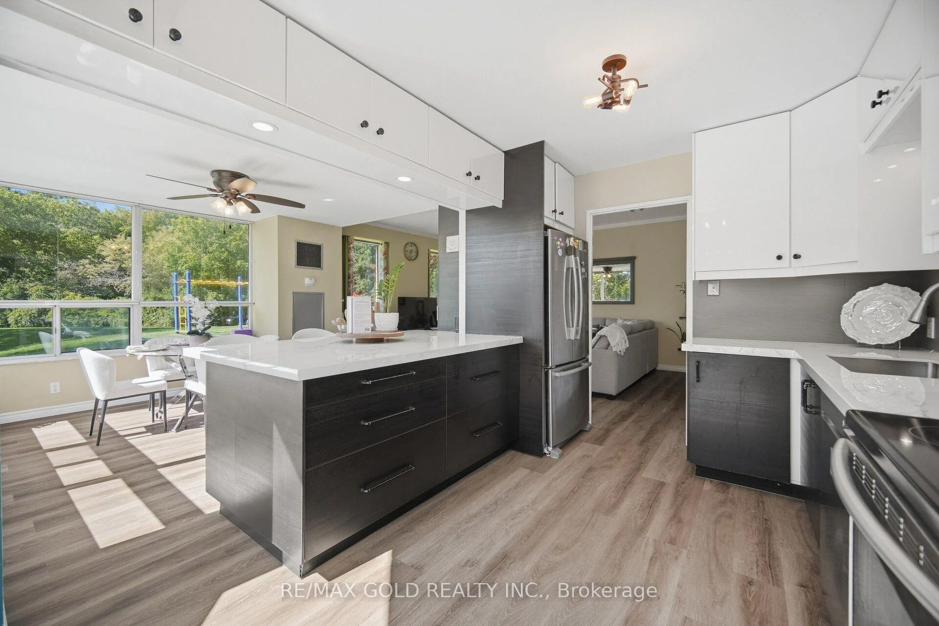 Photo 9 of Unit 112, 6 Humberline Drive, Etobicoke, West Humber-Clairville — HOMEH