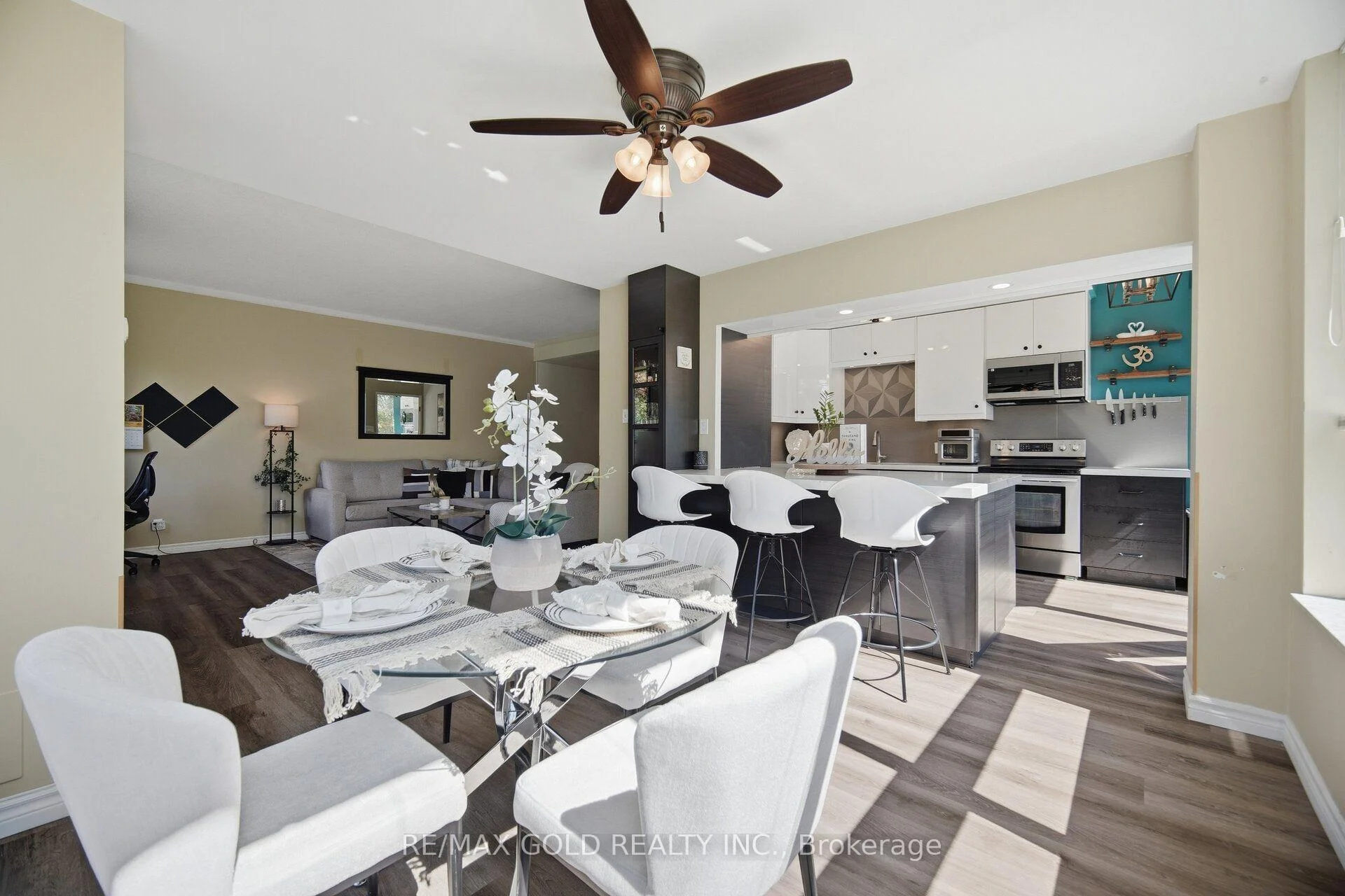 Photo 11 of Unit 112, 6 Humberline Drive, Etobicoke, West Humber-Clairville — HOMEH