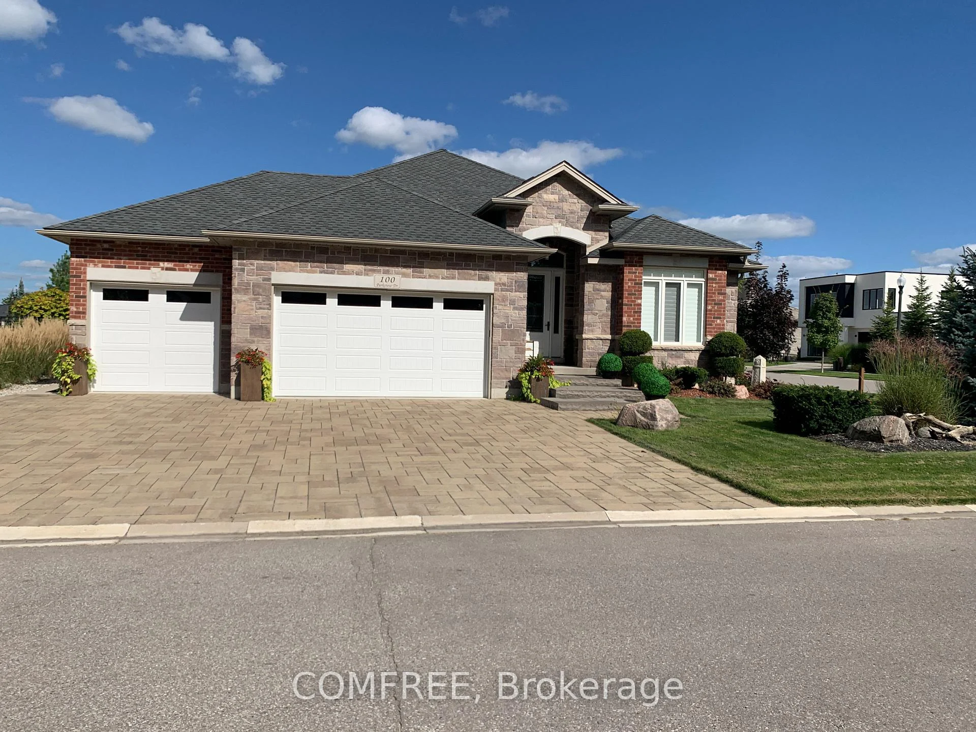 Front of 100 Parkview Drive