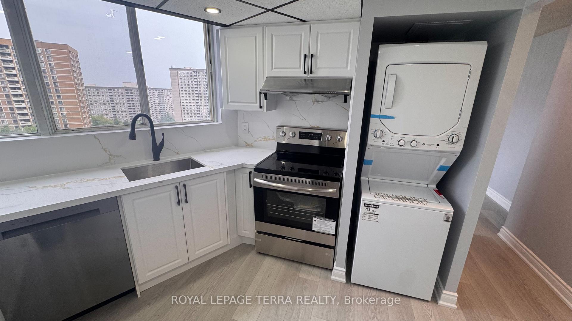 Photo 7 of Unit 1401, 3700 Kaneff Crescent, Mississauga, Mississauga Valleys — HOMEH